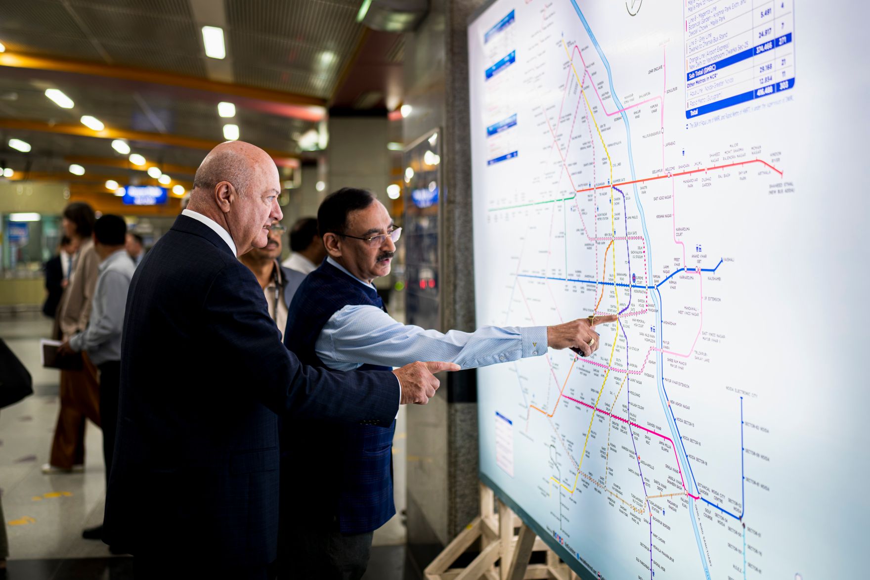 Am 17. April 2026 setzte Bundeskanzler Christian Stocker (2.v.r.) seinen mehrt&auml;gigem Arbeitsbesuch in Indien fort.