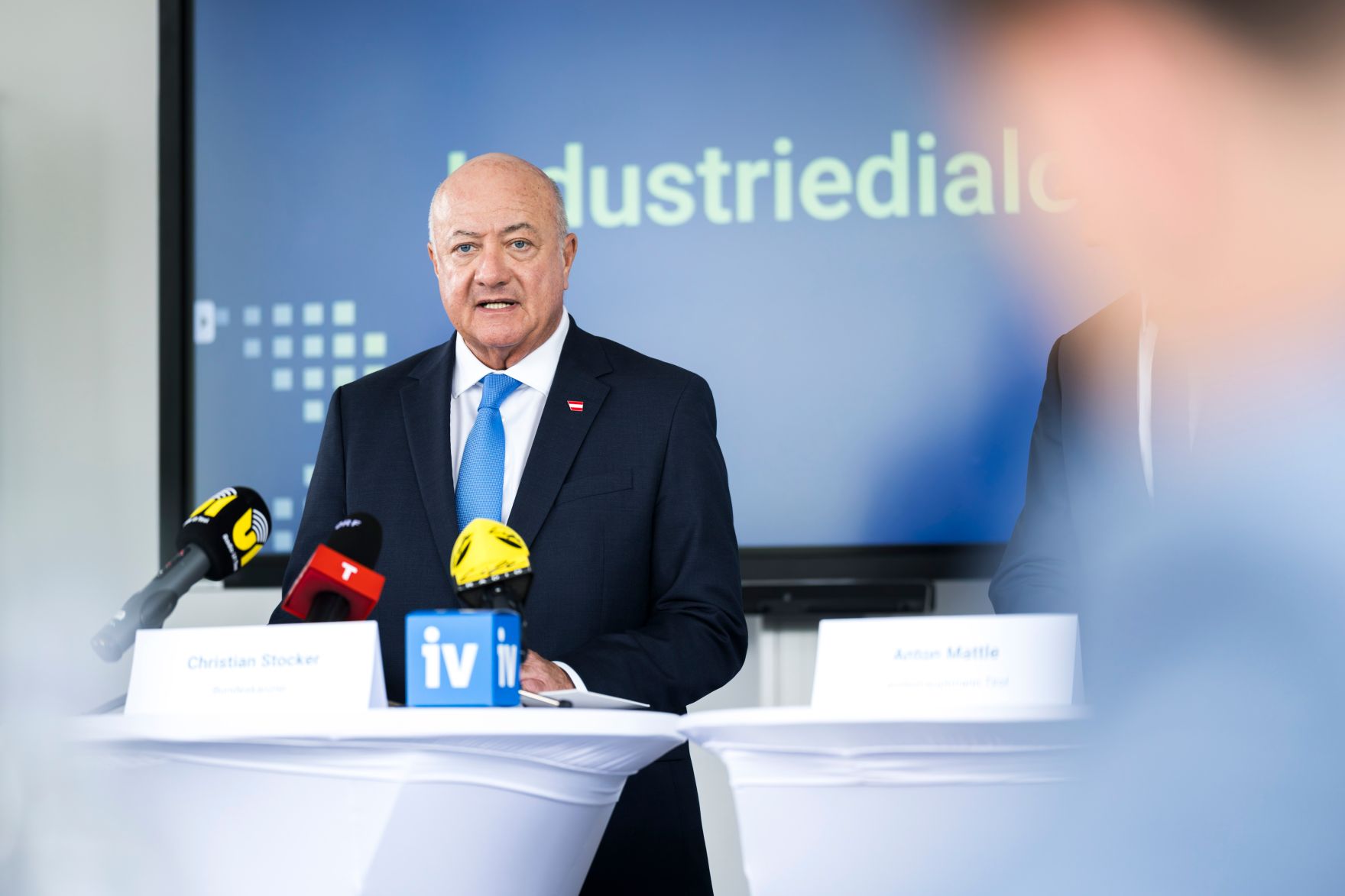 Am 12. Mai 2026 nahm Bundeskanzler Christian Stocker (im Bild) im Rahmen seines Bundesl&auml;ndertages an einem Industriedialog teil.