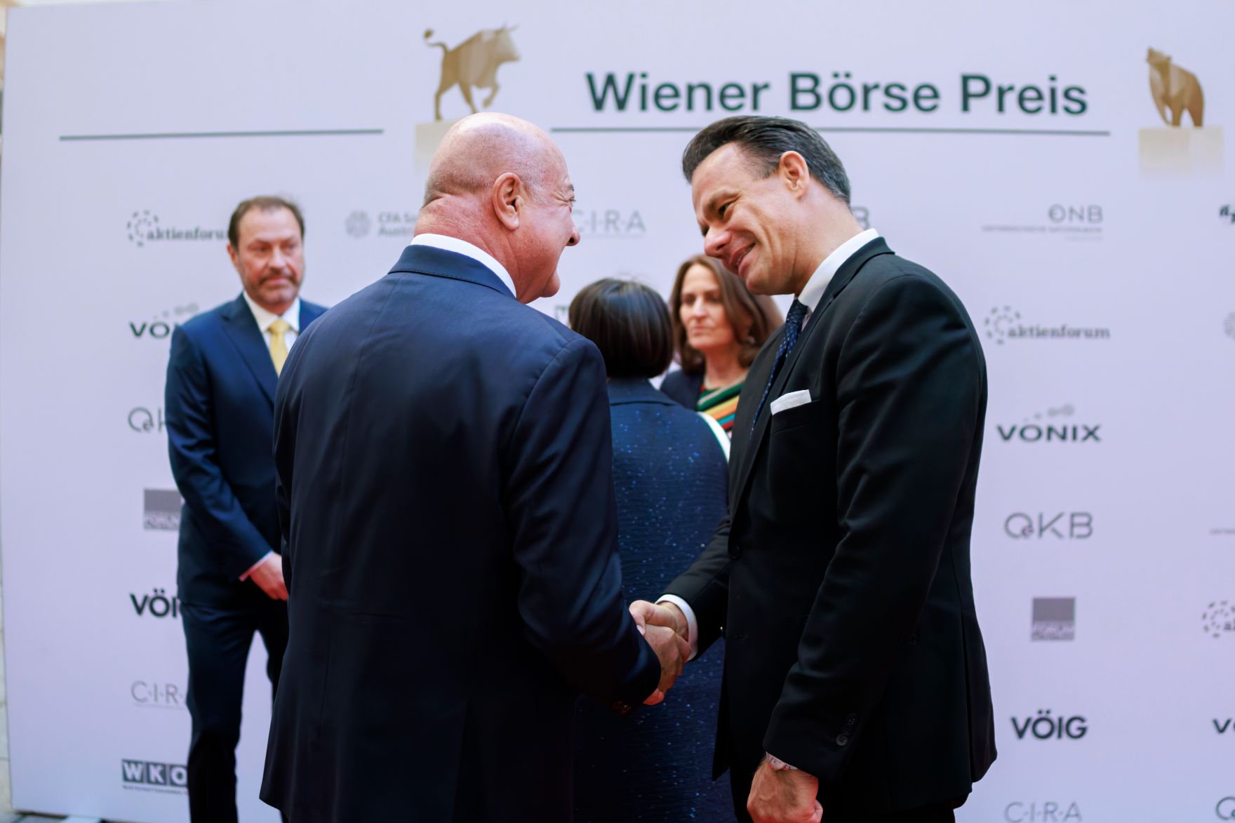 Am 21. Mai 2026 nahm Bundeskanzler Christian Stocker (m.l.) am Wiener B&ouml;rse Preis 2026 teil.
