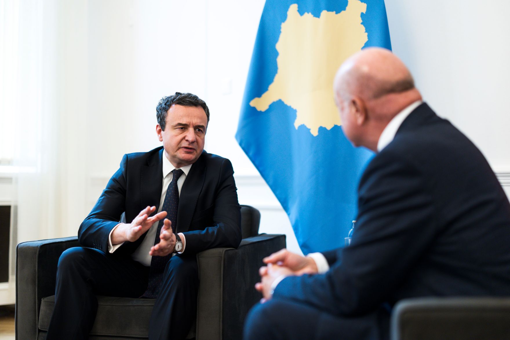 Am 9. Juni 2026 empfing Bundeskanzler Christian Stocker (r.) den kosovarischen Premierminister Albin Kurti (l.) zu einem Gespr&auml;ch