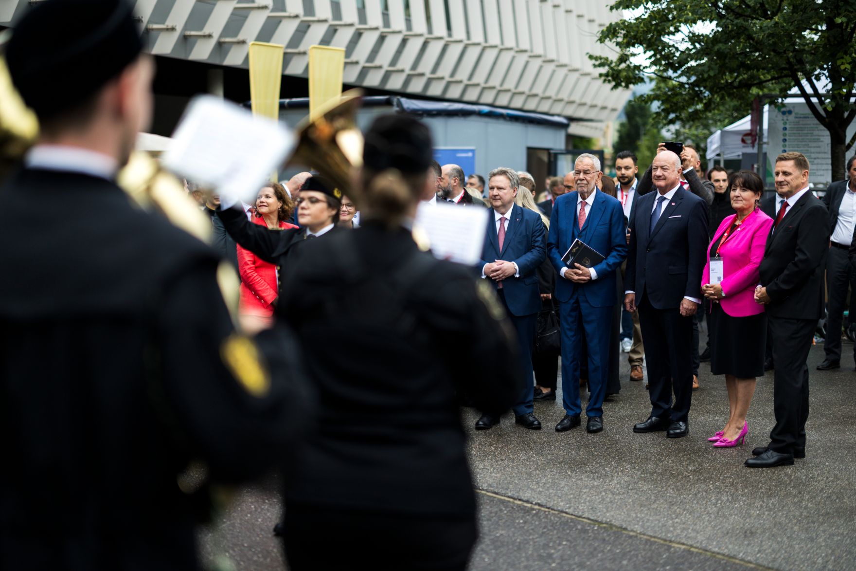 Am 10. Juni 2026 nahm Bundeskanzler Christian Stocker an der Er&ouml;ffnung des 75. St&auml;dtetags in Leoben teil. Im Bild mit Bundespr&auml;sident Alexander Van der Bellen.