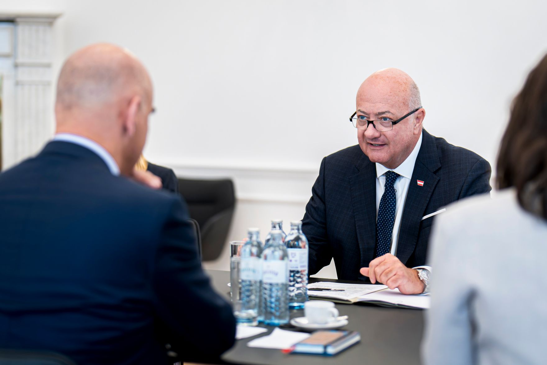 Am 11. Juni 2026 empfing Bundeskanzler Christian Stocker (r.) den Generalsekret&auml;r des Europarates, Alain Berset (l.), zu einem Arbeitsgespr&auml;ch.