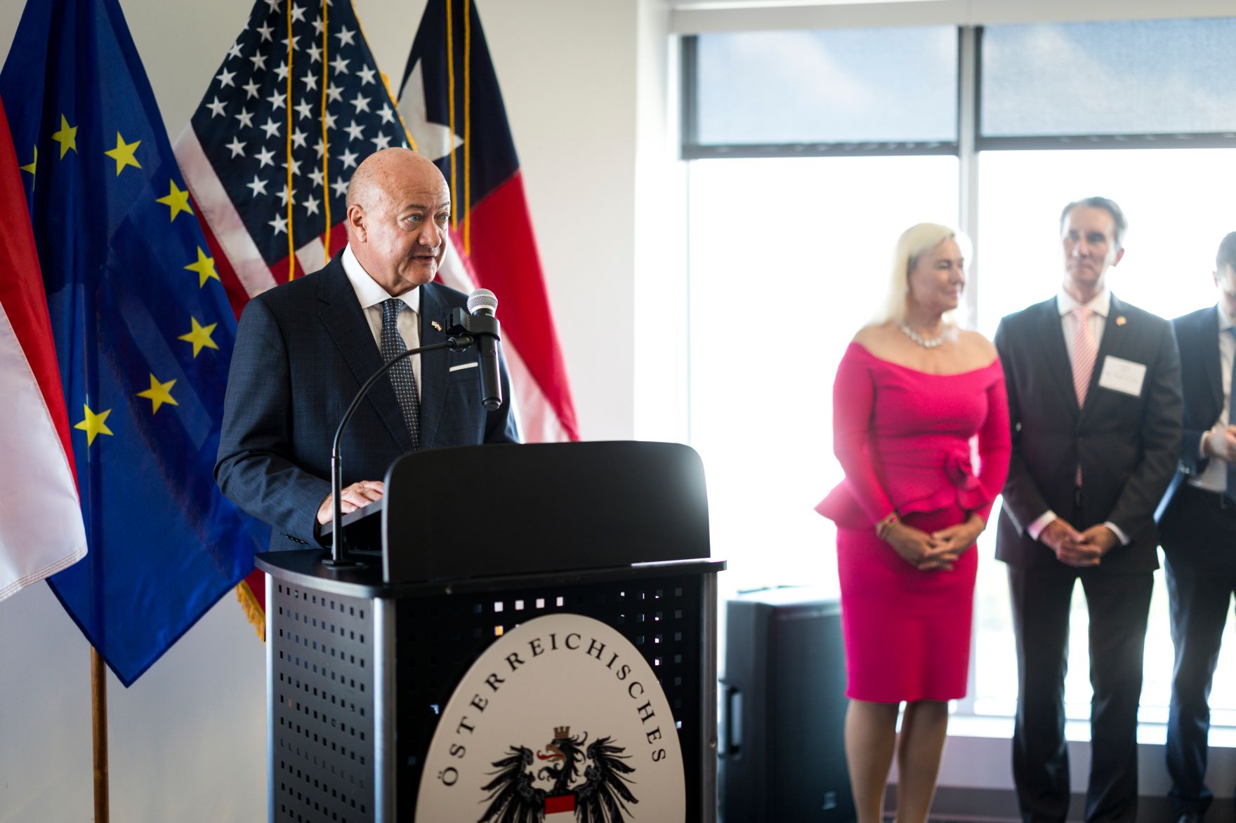 Am 20. Juni 2026 reiste Bundeskanzler Christian Stocker zu einem mehrt&auml;gigem Arbeitsbesuch nach Texas. Im Bild bei der Er&ouml;ffnung des &ouml;sterreichischen Honorarkonsultas in Dallas.