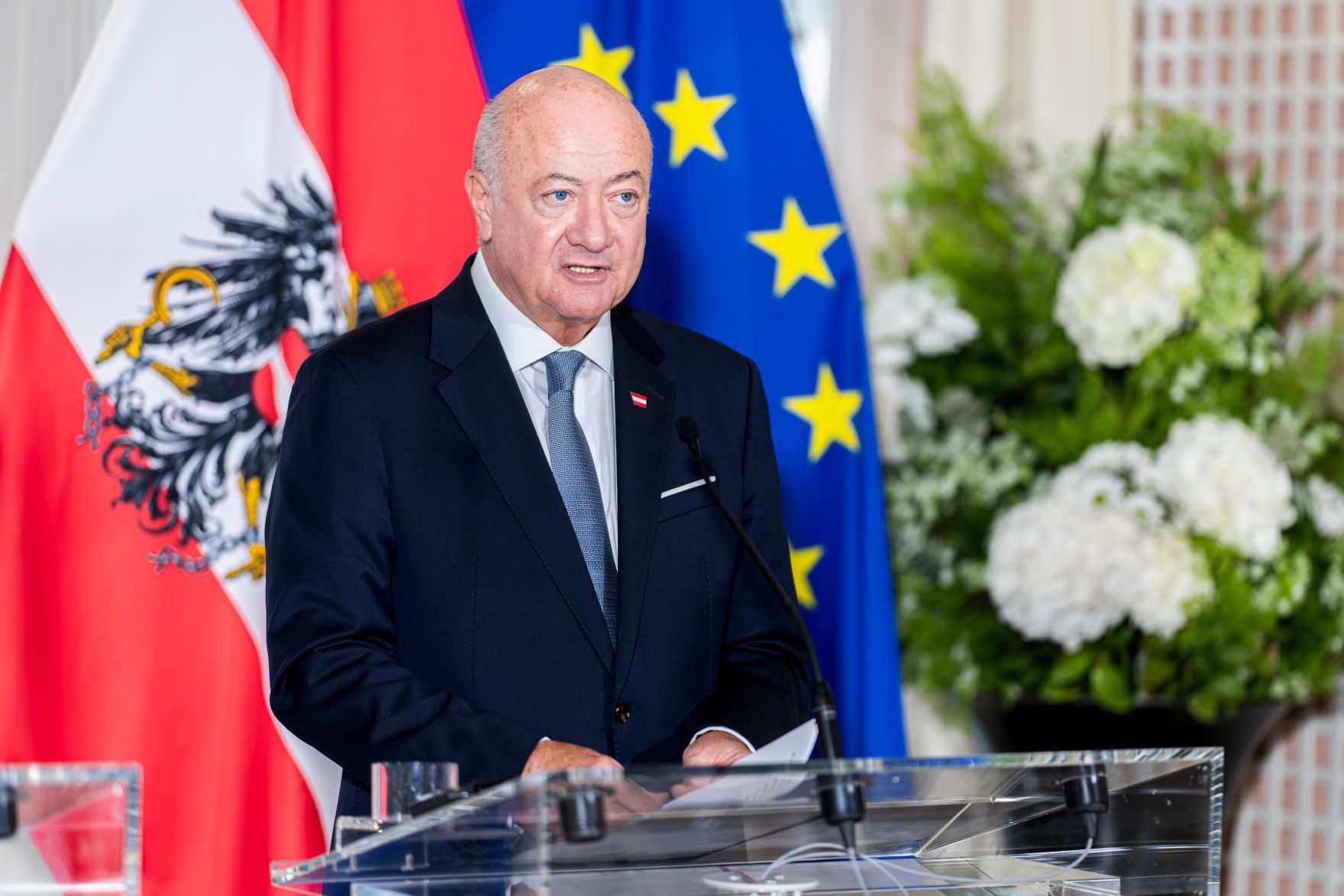 Am 27. Juli 2026 traf Bundeskanzler Christian Stocker den Premierminister der Hellenischen Republik Kyriakos Mitsotakis zu einem Arbeitsgespr&auml;ch. Im Bild bei der gemeinsamen Pressekonferenz.