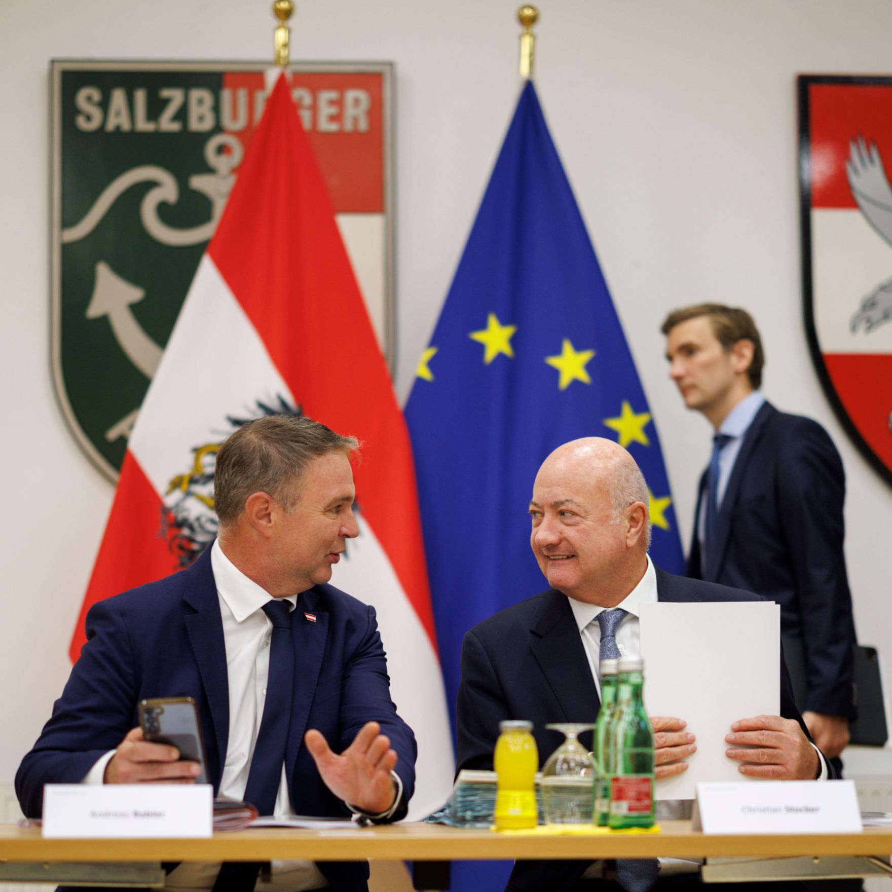 Am 27. Juli 2026 fand der Sommerministerrat der &Ouml;sterreichischen Bundesregierung in der Schwarzenberg-Kaserne statt. Im Bild Bundeskanzler Christian Stocker mit Vizekanzler Andreas Babler.