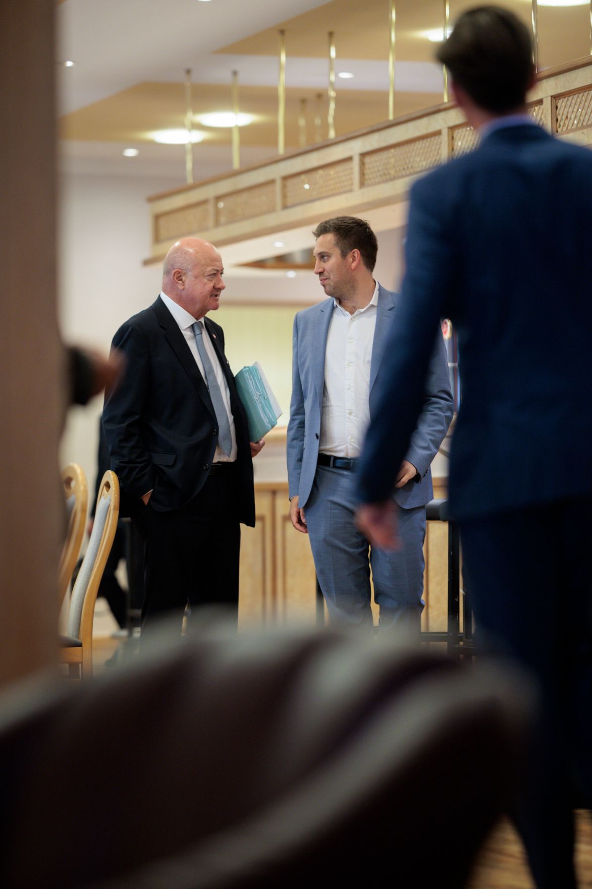 Am 27. Juli 2026 fand der Sommerministerrat der &Ouml;sterreichischen Bundesregierung in der Schwarzenberg-Kaserne statt. Im Bild Bundeskanzler Christian Stocker mit Staatssekret&auml;r Alexander Pr&ouml;ll.