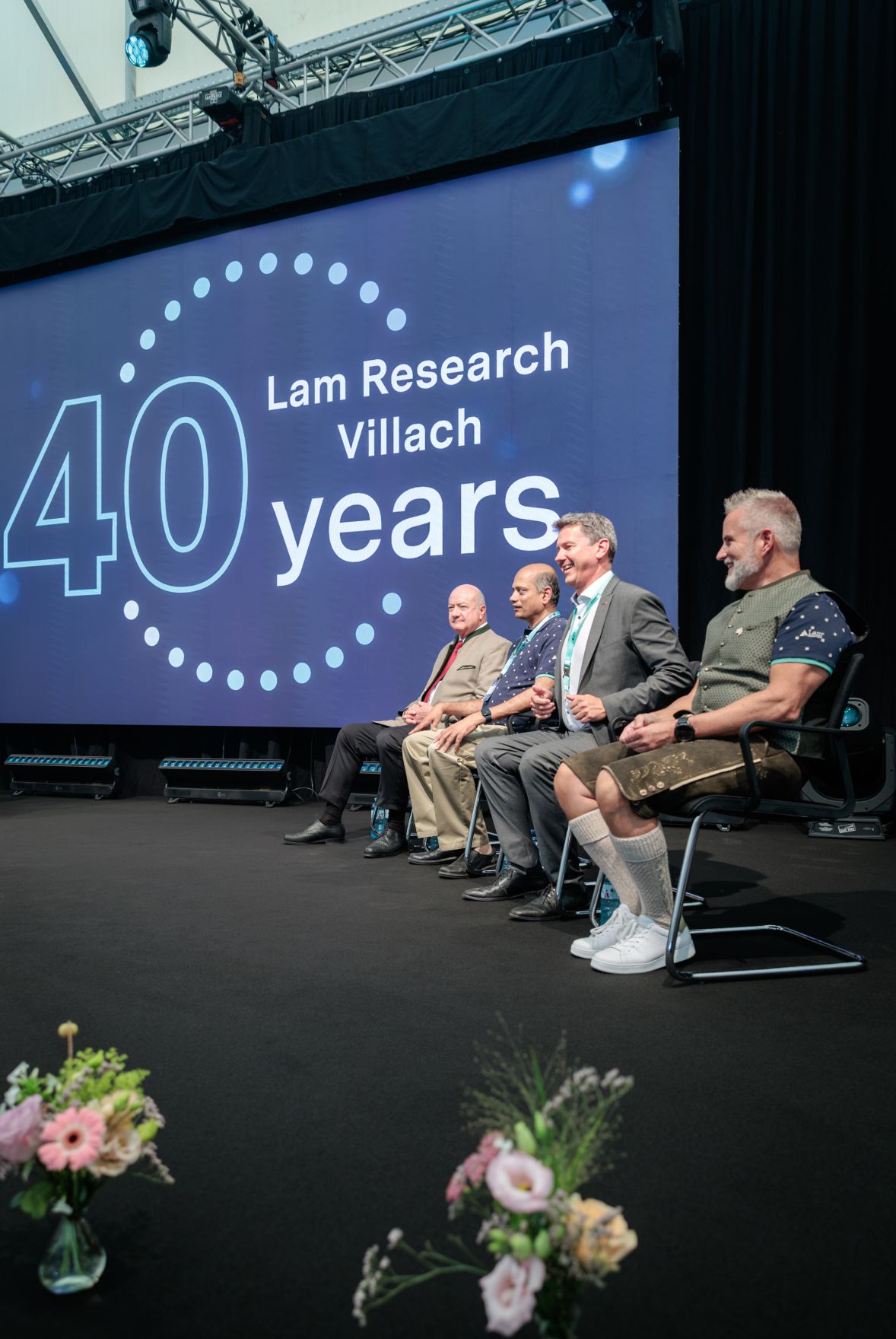 Am 30. Juli 2026 nahm Bundeskanzler Christian Stocker (4.v.r.) im Rahmen seines Bundesl&auml;ndertages in K&auml;rnten am Festakt anl&auml;sslich des 40-j&auml;hrigen Bestehens von Lam Research in Villach teil.