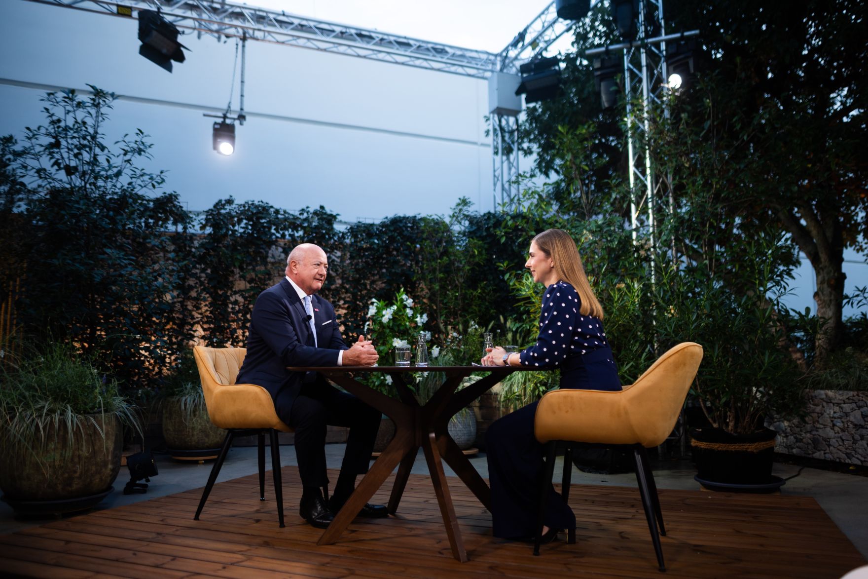 Am 31. August 2026 war Bundeskanzler Christian Stocker (l.) zu Gast beim ORF-Sommergespr&auml;ch. Im Bild mit Moderatorin Simone Stribl (r.).