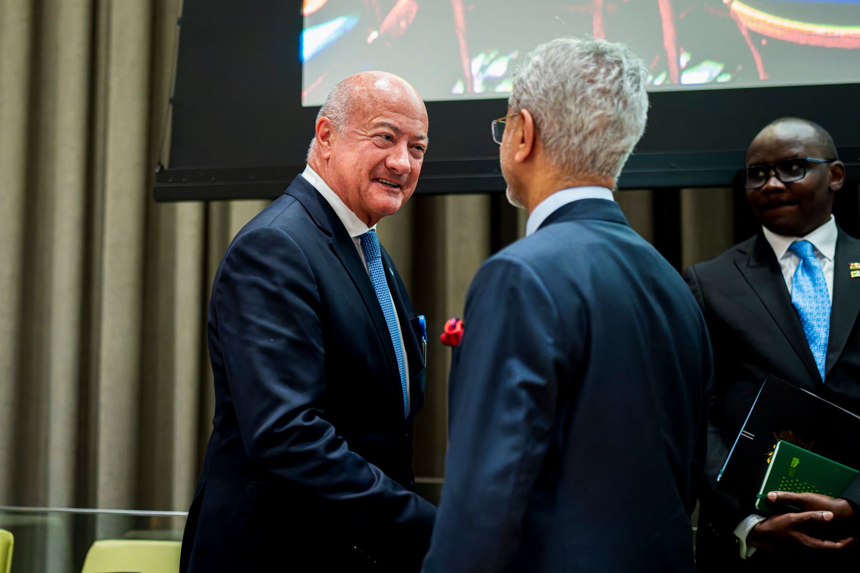Am 21. September reiste Bundeskanzler Christian Stocker (l.) zu einem mehrt&auml;gigen Arbeitsbesuch nach New York. Im Bild beim Treffen der &bdquo;Partners for Multilateralism, International Law, Peace and Prosperity&ldquo;.