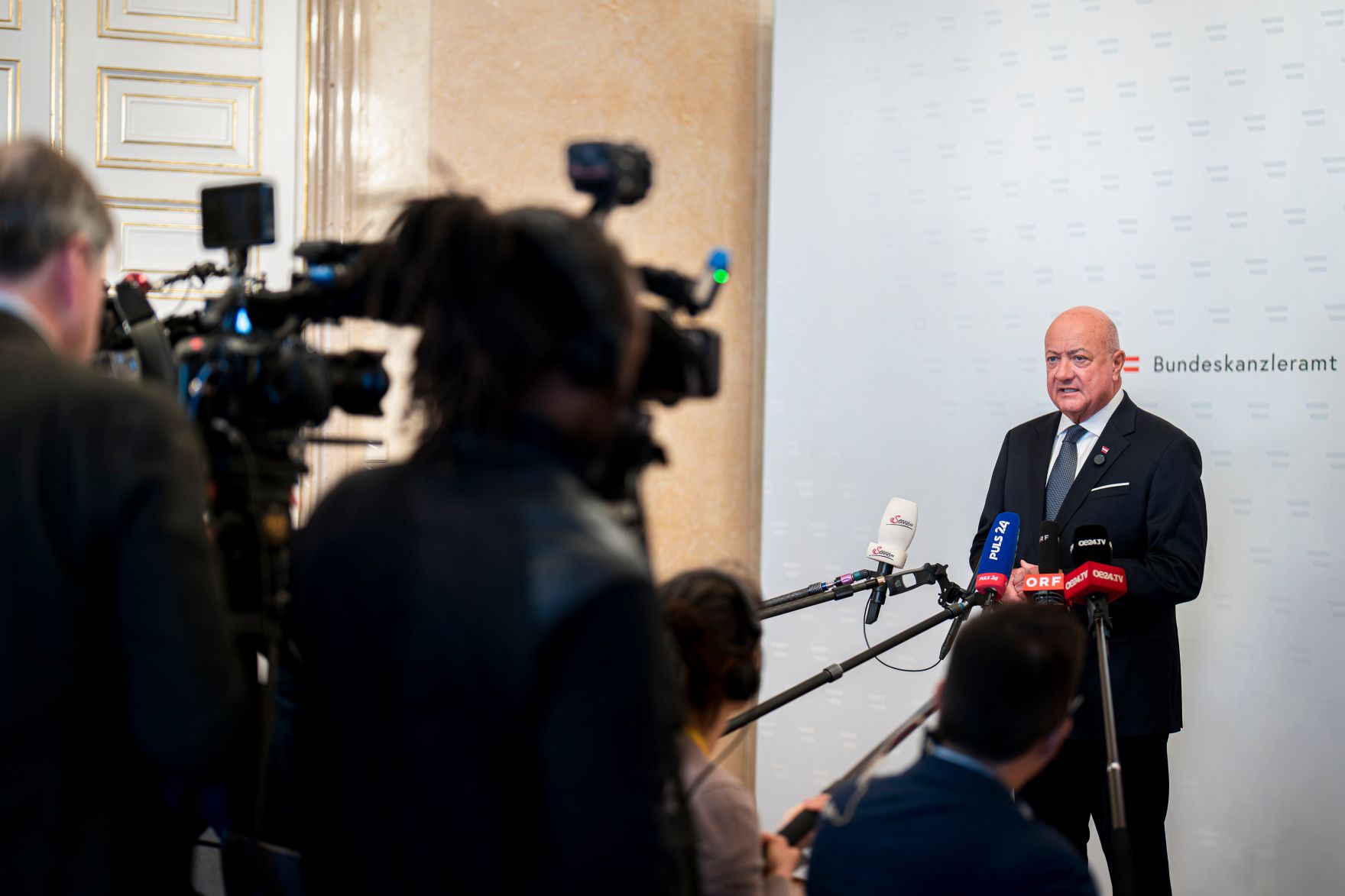 Am 12. Oktober 2026 gab Bundeskanzler Christian Stocker (im Bild) ein Pressestatement zur Sanierungsoffensive.