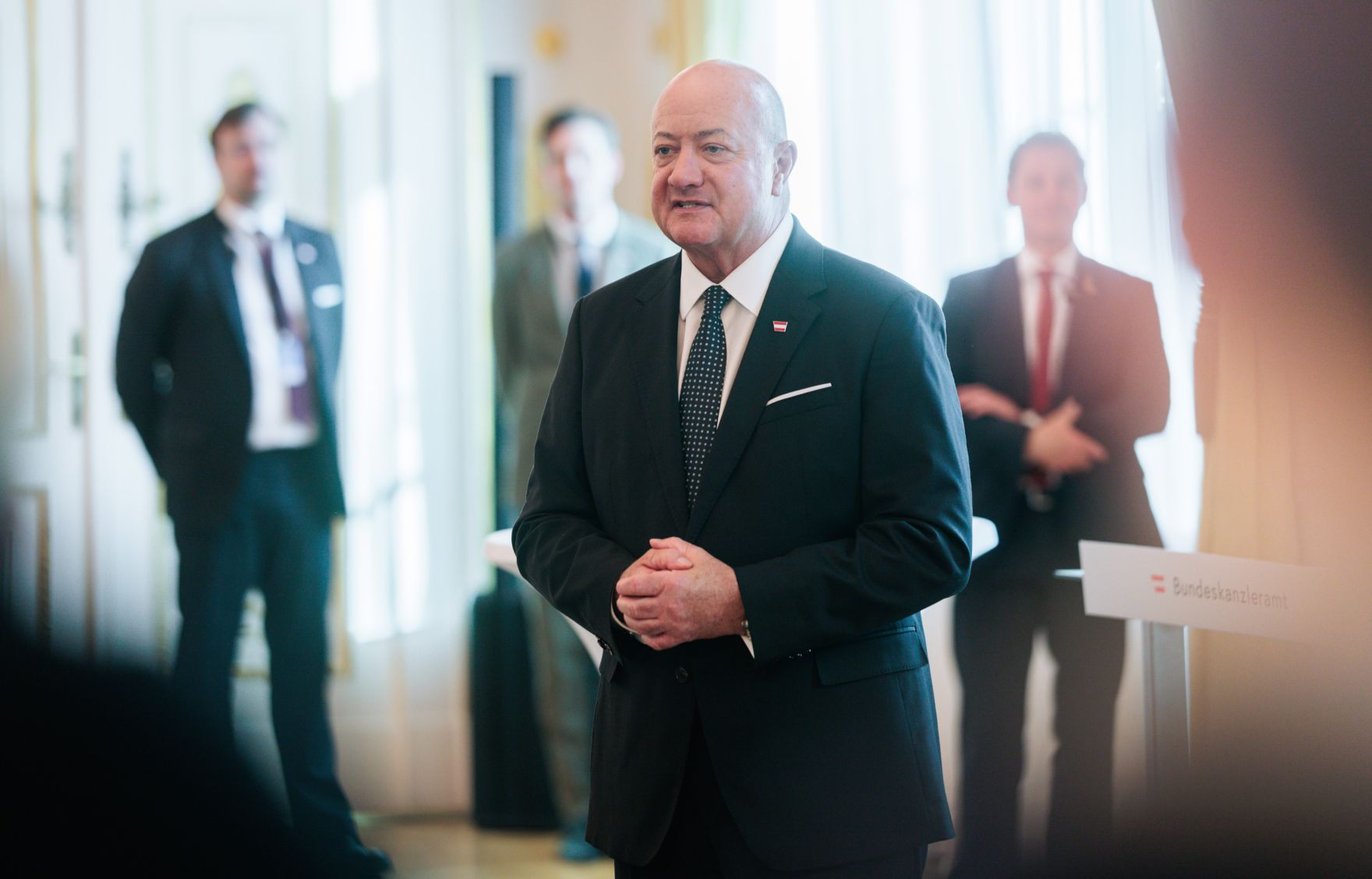 Am 26. Oktober 2026 lud Bundeskanzler Christian Stocker (im Bild) anl&auml;sslich des Nationalfeiertags Besucherinnen und Besucher zum Tag der offenen T&uuml;r ins Bundeskanzleramt.