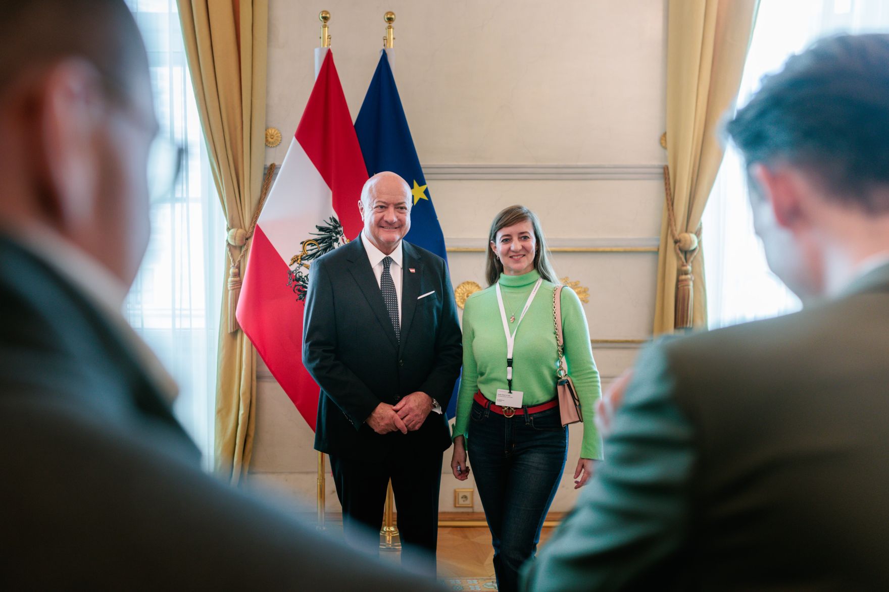 Am 26. Oktober 2026 lud Bundeskanzler Christian Stocker (im Bild) anl&auml;sslich des Nationalfeiertags Besucherinnen und Besucher zum Tag der offenen T&uuml;r ins Bundeskanzleramt.
