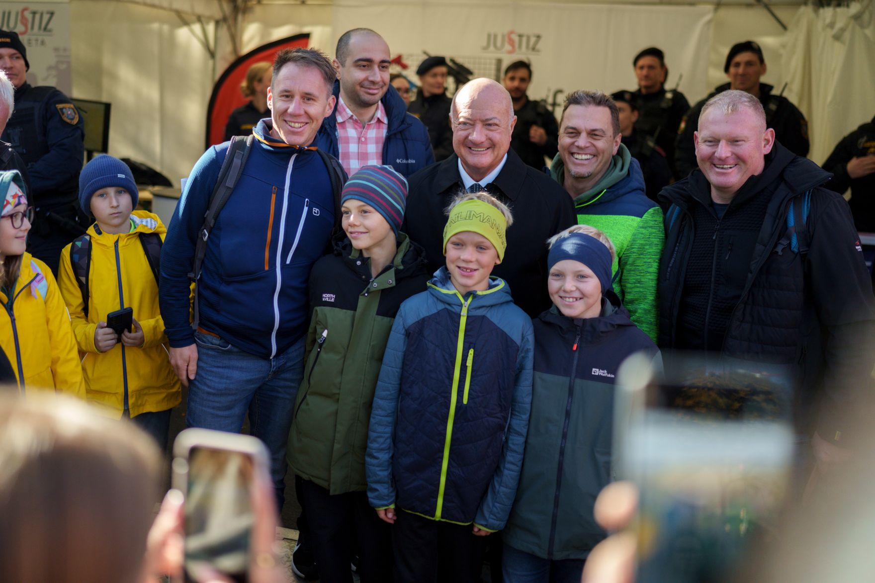 Am 26. Oktober 2026 fanden anl&auml;sslich des Nationalfeiertages Feierlichkeiten am Wiener Heldenplatz statt. Im Bild Bundeskanzler Christian Stocker.