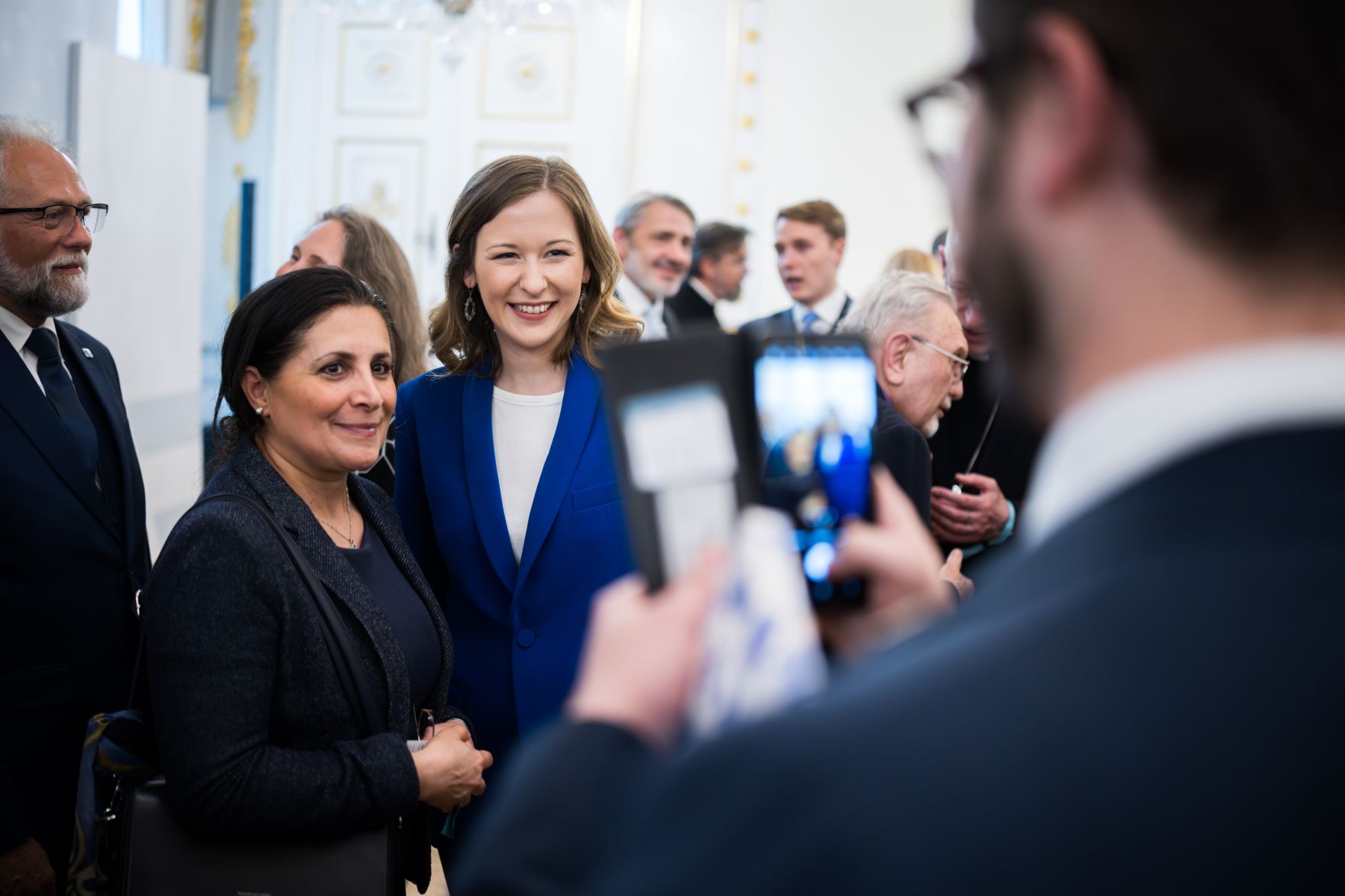 Am 6. Mai 2025 lud Bundesministerin Claudia Plakolm (m.) anl&auml;sslich des &bdquo;Empfang zur Osterzeit&ldquo; zahlreiche Vertreter der Kirchen und Religionsgesellschaften in &Ouml;sterreich, ins Bundeskanzleramt ein.