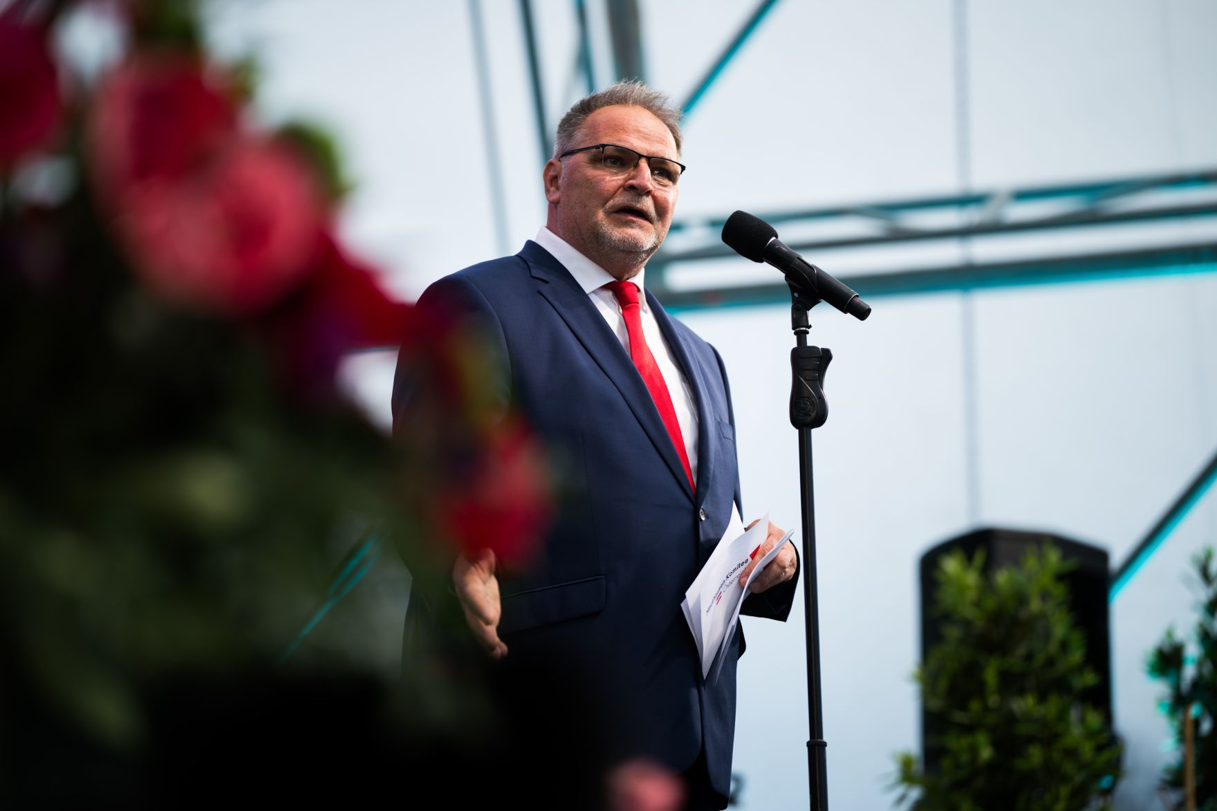 Am 8. Mai 2025 nahm Bundesministerin Claudia Plakolm am Fest der Freude am Wiener Heldenplatz teil.