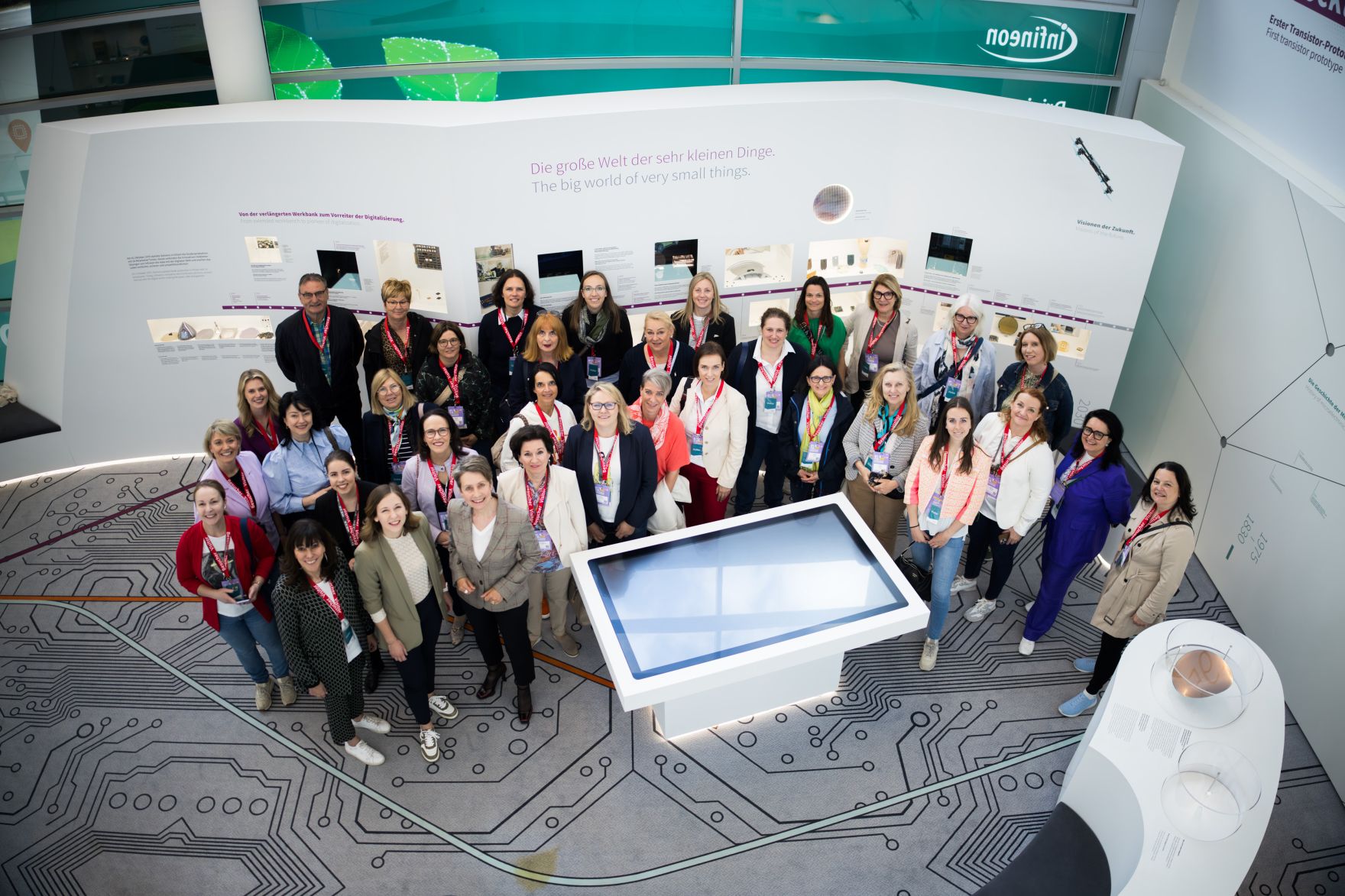 Am 16. Mai 2025 besuchte Bundesministerin Claudia Plakolm im Rahmen ihres Bundesl&auml;ndertages das Halbleiterherstellungsunternehmen Infineon.