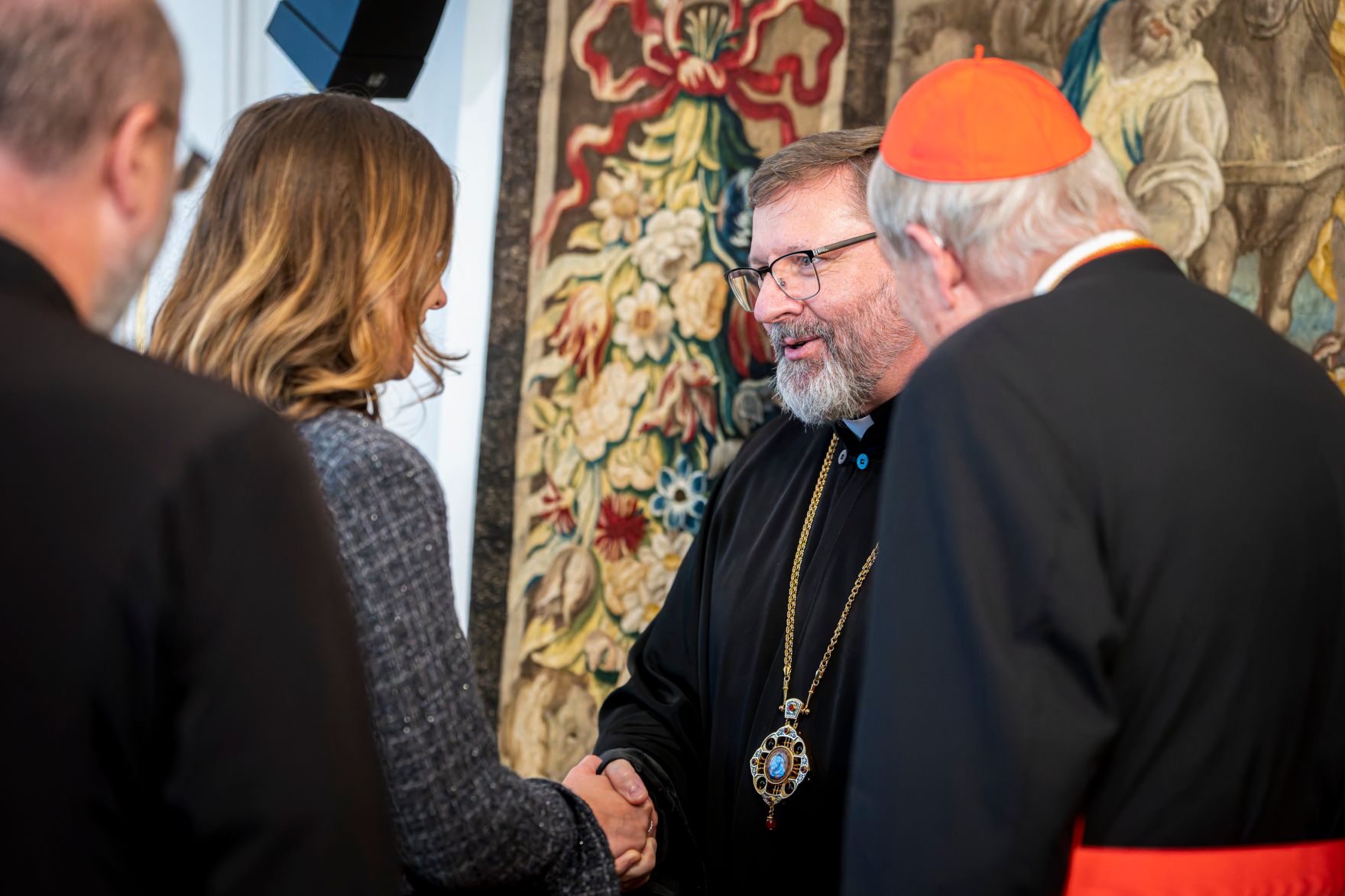 Am 10. September 2025 nahm Bundesministerin Claudia Plakolm (m.l.) an der Vollversammlung der Bisch&ouml;fe teil.