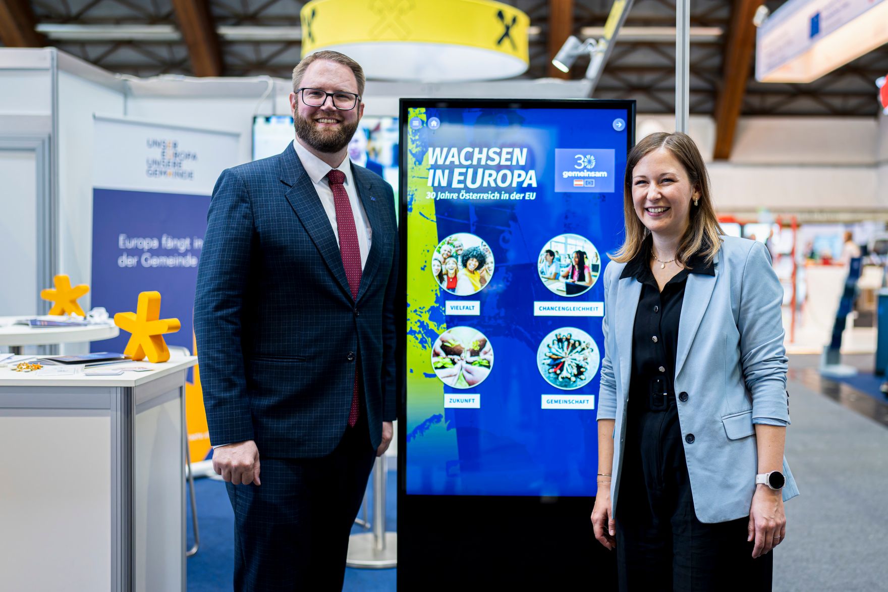 Am 25. August 2025 besuchte Bundesministerin Claudia Plakolm (r.) im Rahmen ihres Bundesl&auml;ndertages die K&auml;rntner Messen in Klagenfurt.