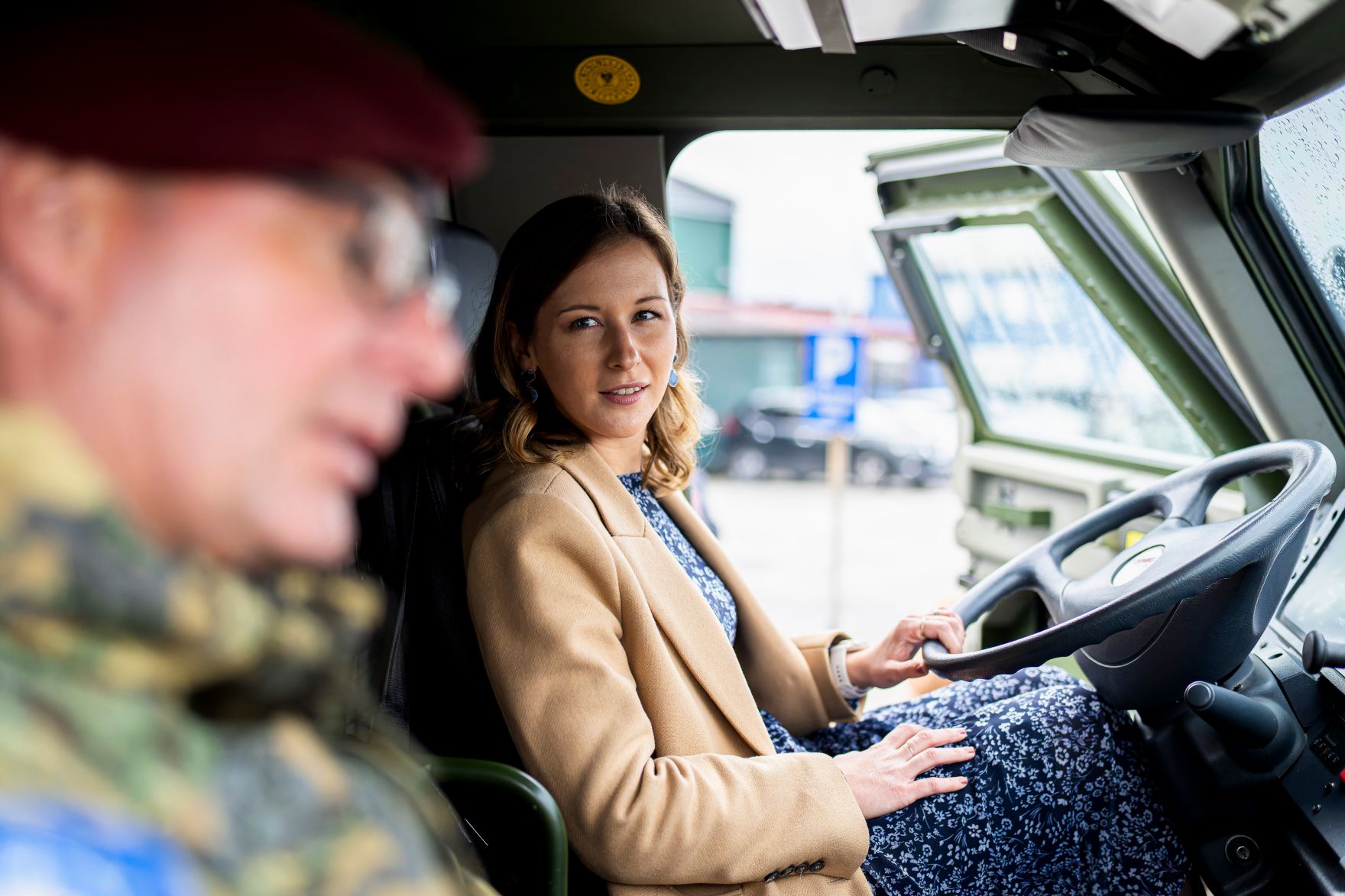 Am 10. Oktober 2025 setzte Bundesminister Claudia Plakolm ihre Westbalkantour fort. Im Bild beim Besuch der EUFOR Althea.