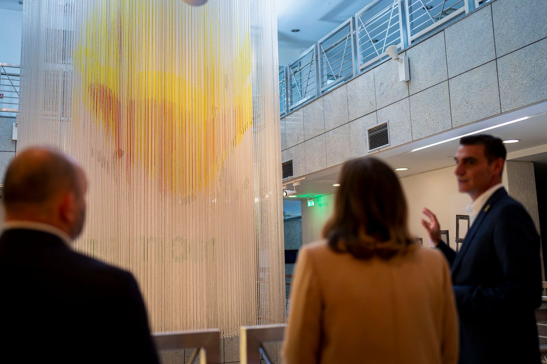 Am 5. Oktober 2025 reiste Bundesminister Claudia Plakolm (m.) im Rahmen ihrer Westbalkantour nach Skopje.