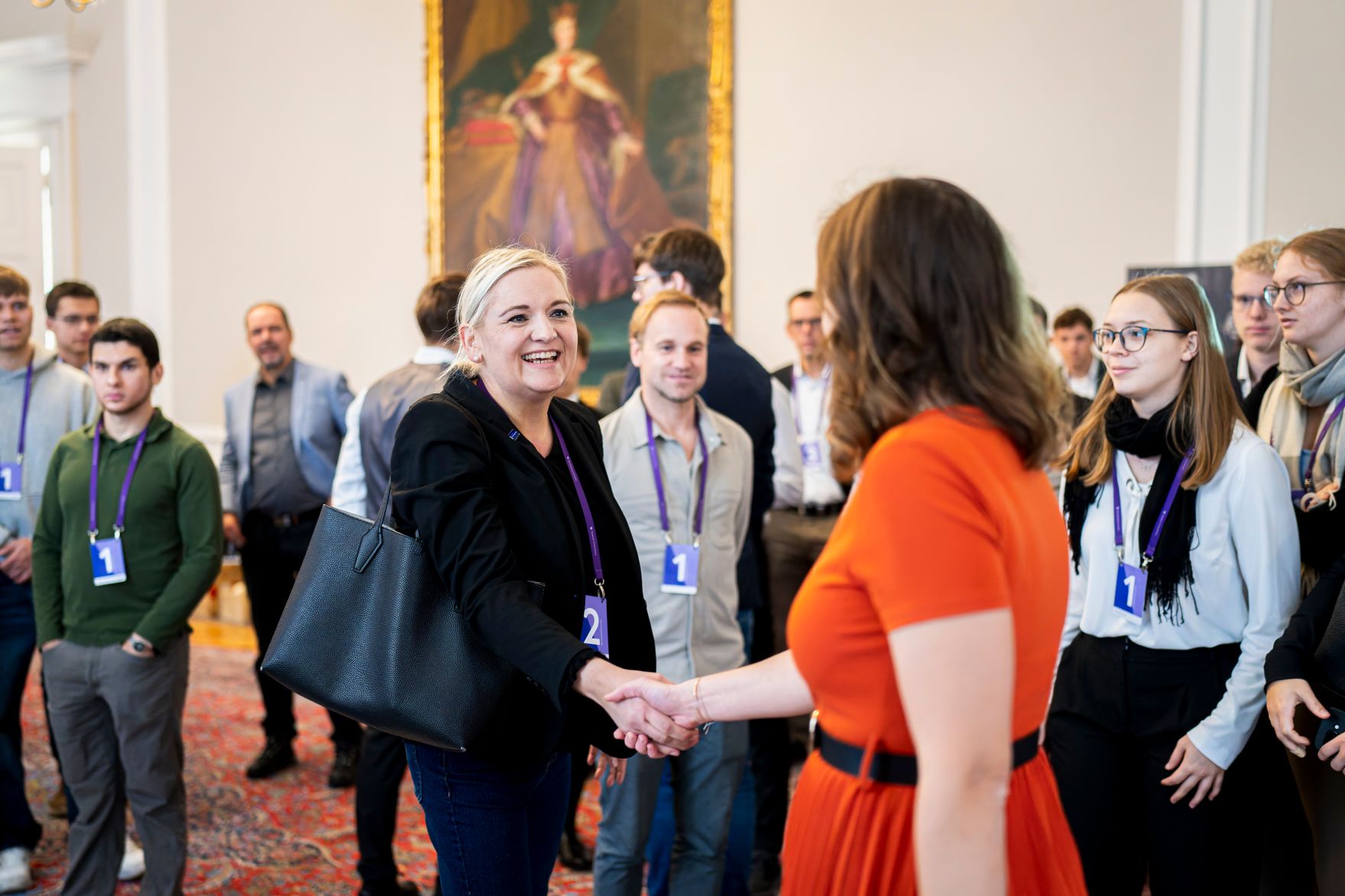 Am 19. November 2025 besuchte das Linzer Technikum Bundesministerin Claudia Plakolm im Bundeskanzleramt.