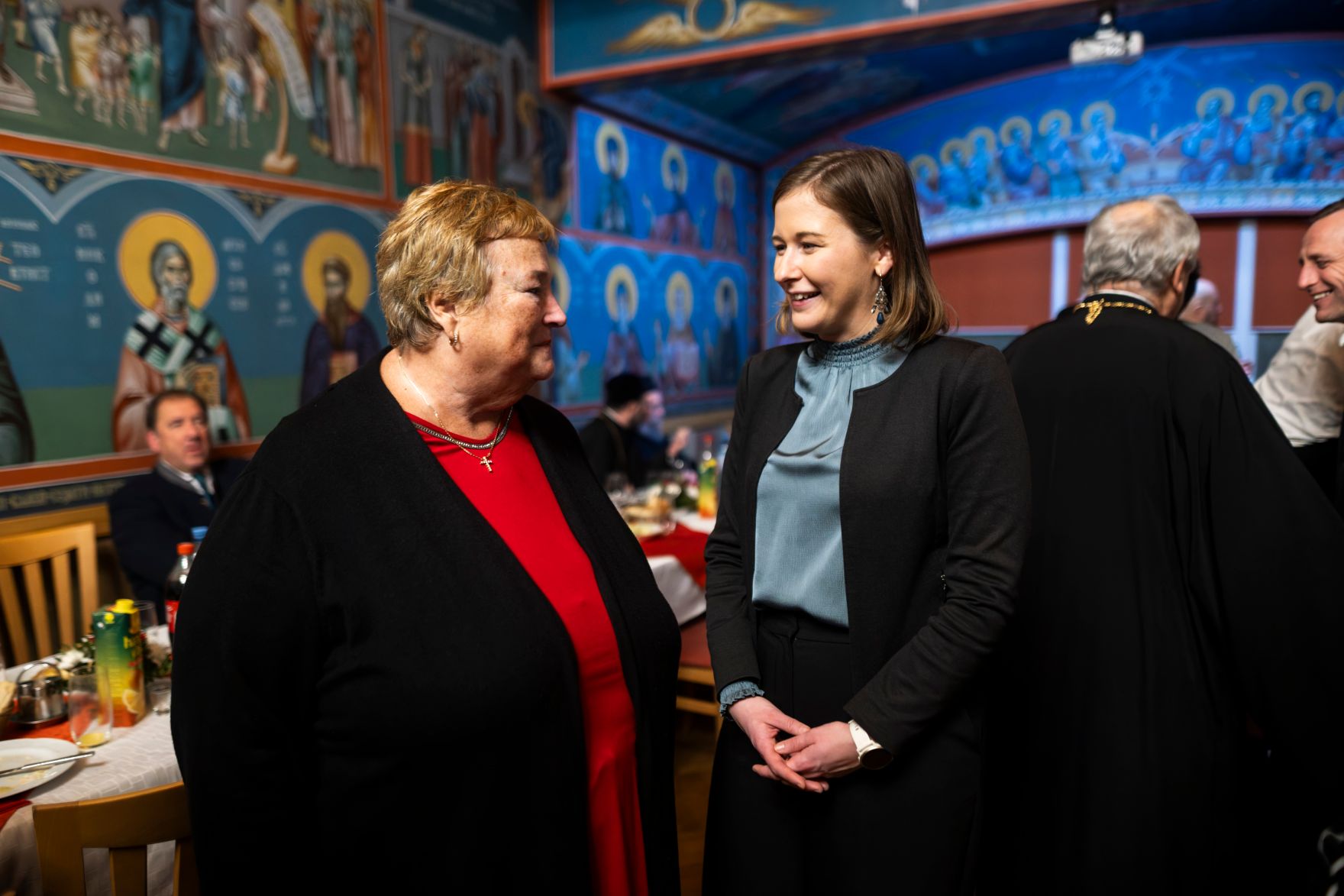 Am 14. J&auml;nner 2026 nahm Bundesministerin Claudia Bauer (r.) am Neujahrsempfang der serbisch-orthodoxen Kirchengemeinde in der Kirche Christi Auferstehung teil.