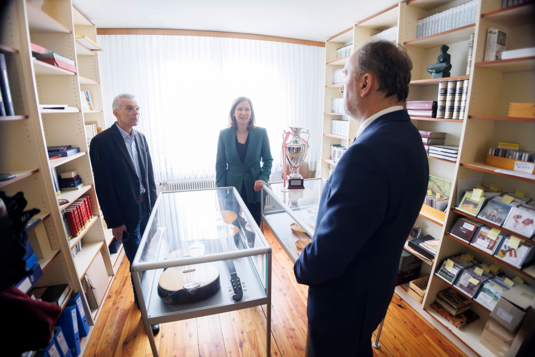 Am 16. J&auml;nner 2026 traf Bundesministerin Claudia Bauer (m.) im Rahmen ihres Bundesl&auml;ndertages Vertreterinnen und Vertretern der Burgenl&auml;ndischen Kroaten.