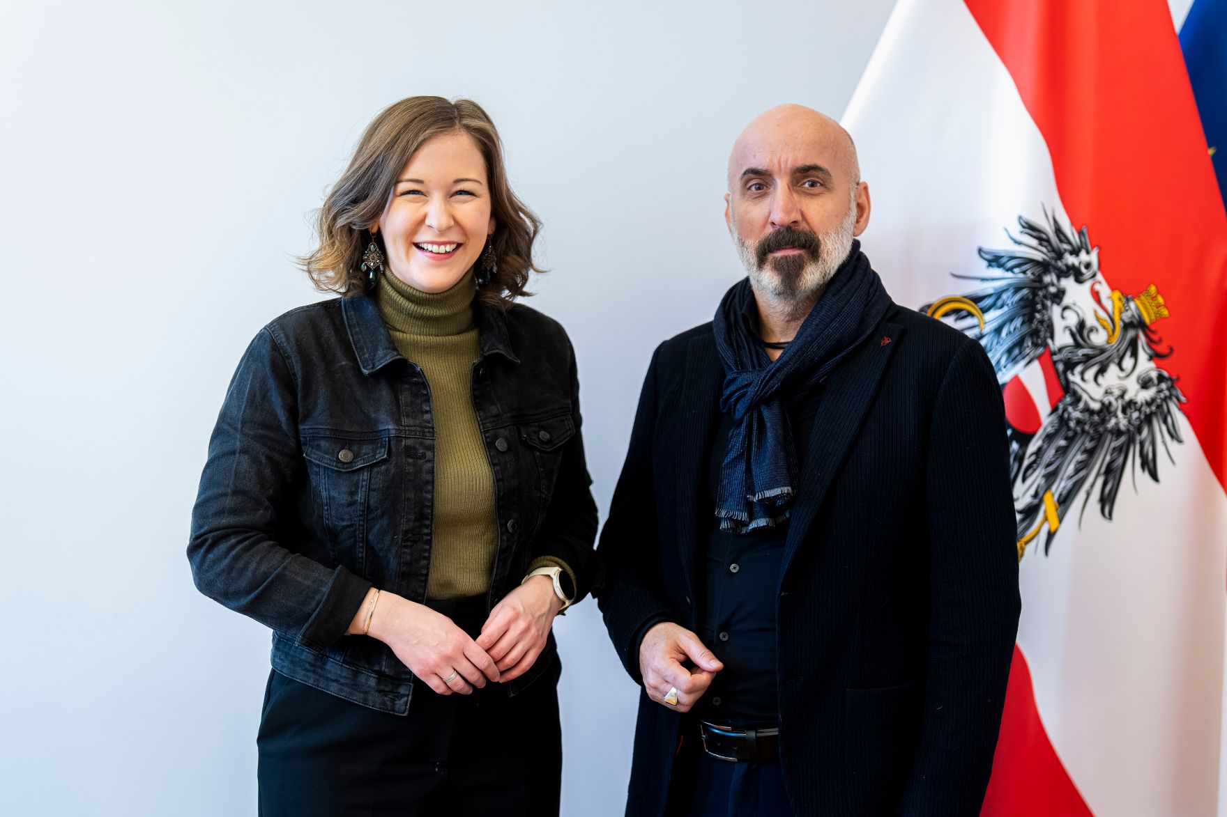 Am 29. J&auml;nner 2026 empfing Bundesministerin Claudia Bauer (l.) den Soziologen Kenan G&uuml;ng&ouml;r (r.) zu einem Arbeitsgespr&auml;ch.