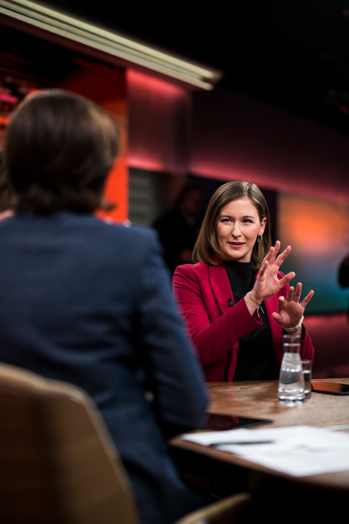Am 01. Februar 2026 nahm Bundesministerin Claudia Bauer (r.) am Diskussionsformat &bdquo;DAS GESPR&Auml;CH mit Susanne Schnabl&ldquo; im ORF teil.