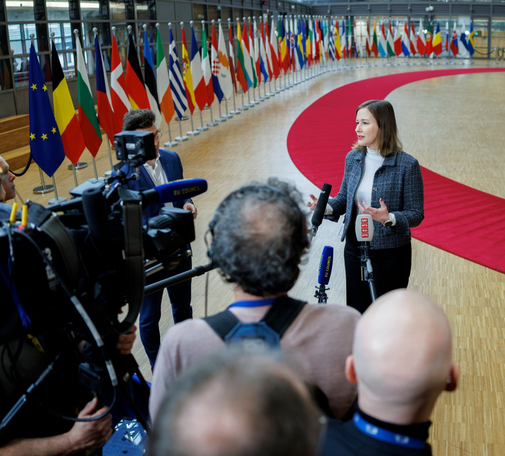 Am 24. Februar 2026 reiste Bundesministerin Claudia Bauer nach Br&uuml;ssel und nahm am Rat f&uuml;r &bdquo;Allgemeine Angelegenheiten&ldquo; der Europ&auml;ischen Union teil. Im Bild beim Doorstep.