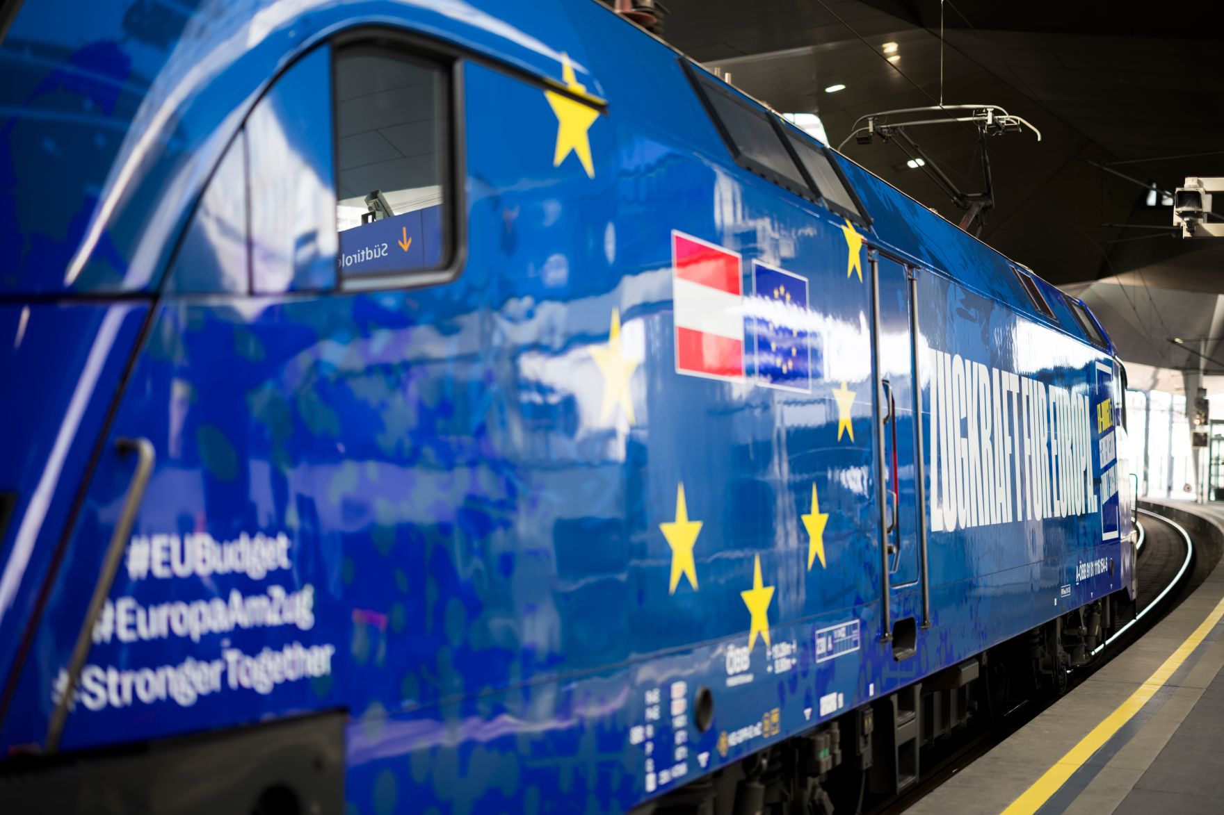 Am 9. M&auml;rz 2026 nahm Bundesministerin Claudia Bauer an der Taufe einer neuen EU-Lokomotive am Wiener Hauptbahnhof teil.