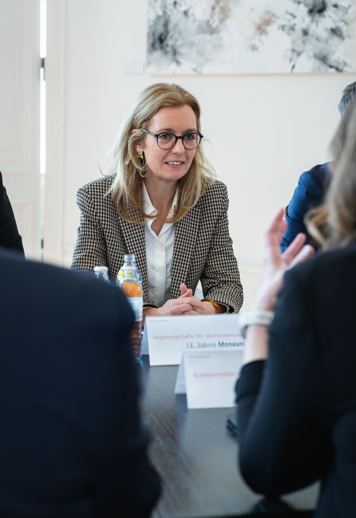 Am 18. M&auml;rz 2026 empfing Bundesministerin Claudia Bauer, die stellvertretende Regierungschefin des F&uuml;rstentums Liechtenstein Sabine Monauni (im Bild) zu einem Arbeitsgespr&auml;ch im Bundeskanzleramt.
