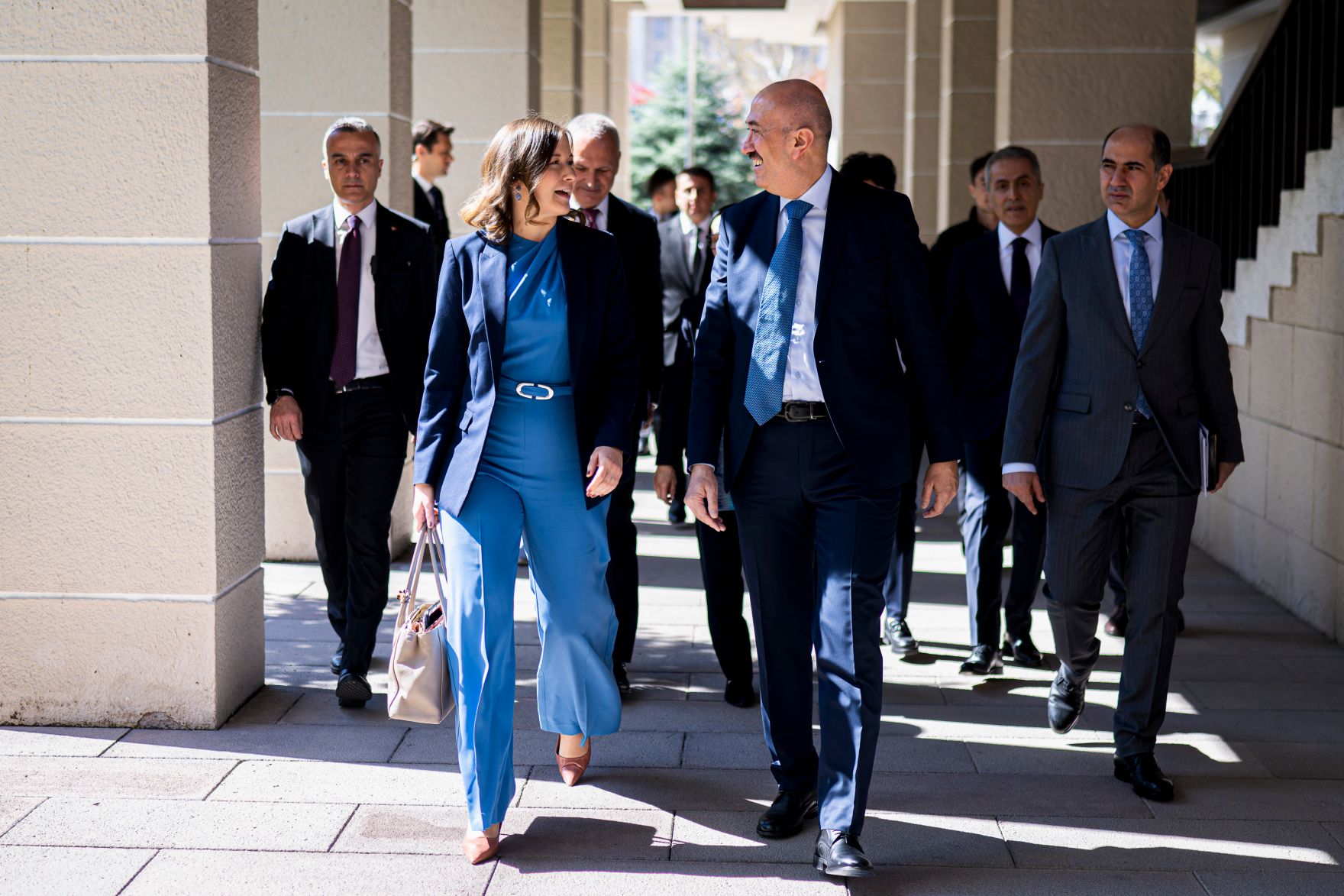 Am 21. April 2026 reiste Bundesministerin Claudia Bauer (m.l.) zu einem Arbeitsbesuch in die T&uuml;rkei. Im Bild bei einem Arbeitsgespr&auml;ch mit dem t&uuml;rkischen Stellvertretenden Innenminister Mehmet Cangir (m.r.).
