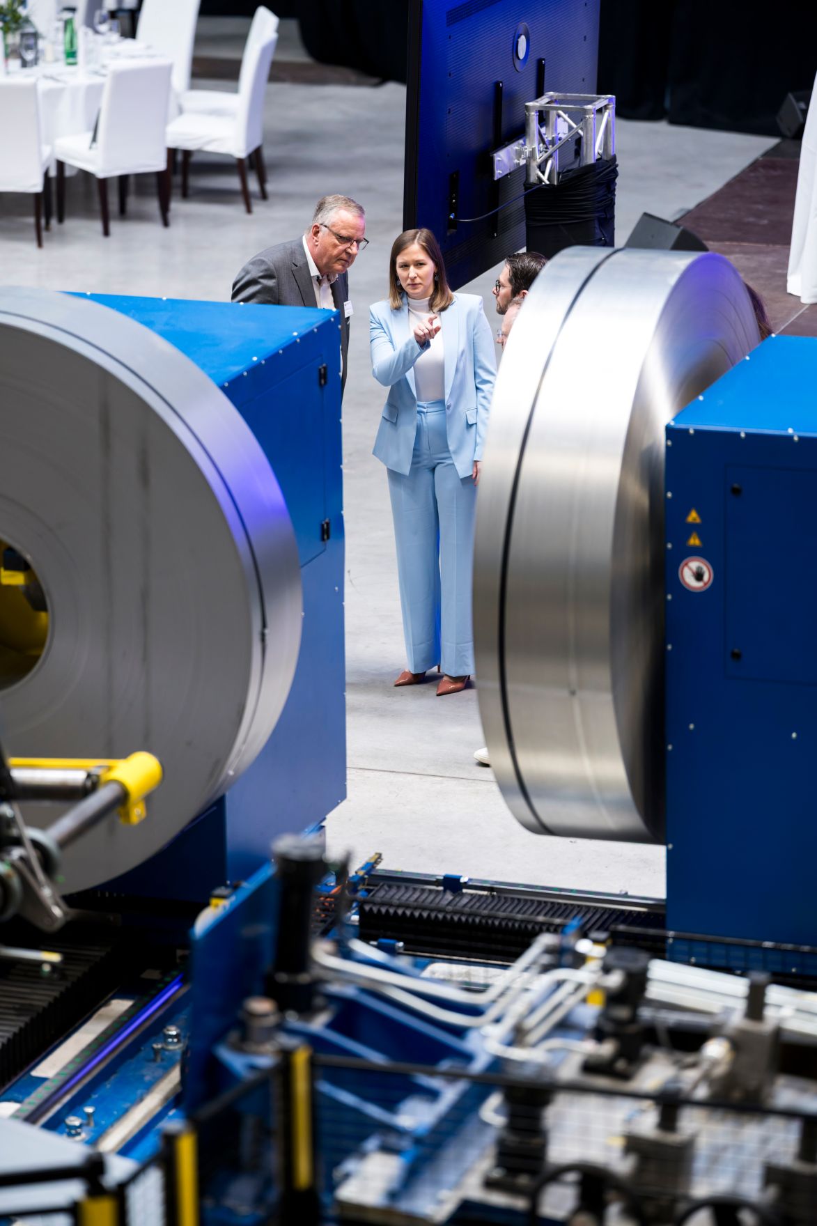 Am 24. April 2026 nahm Bundesministerin Claudia Bauer (m.) an der Er&ouml;ffnungsfeier der Wuppermann Metalltechnik GmbH teil.