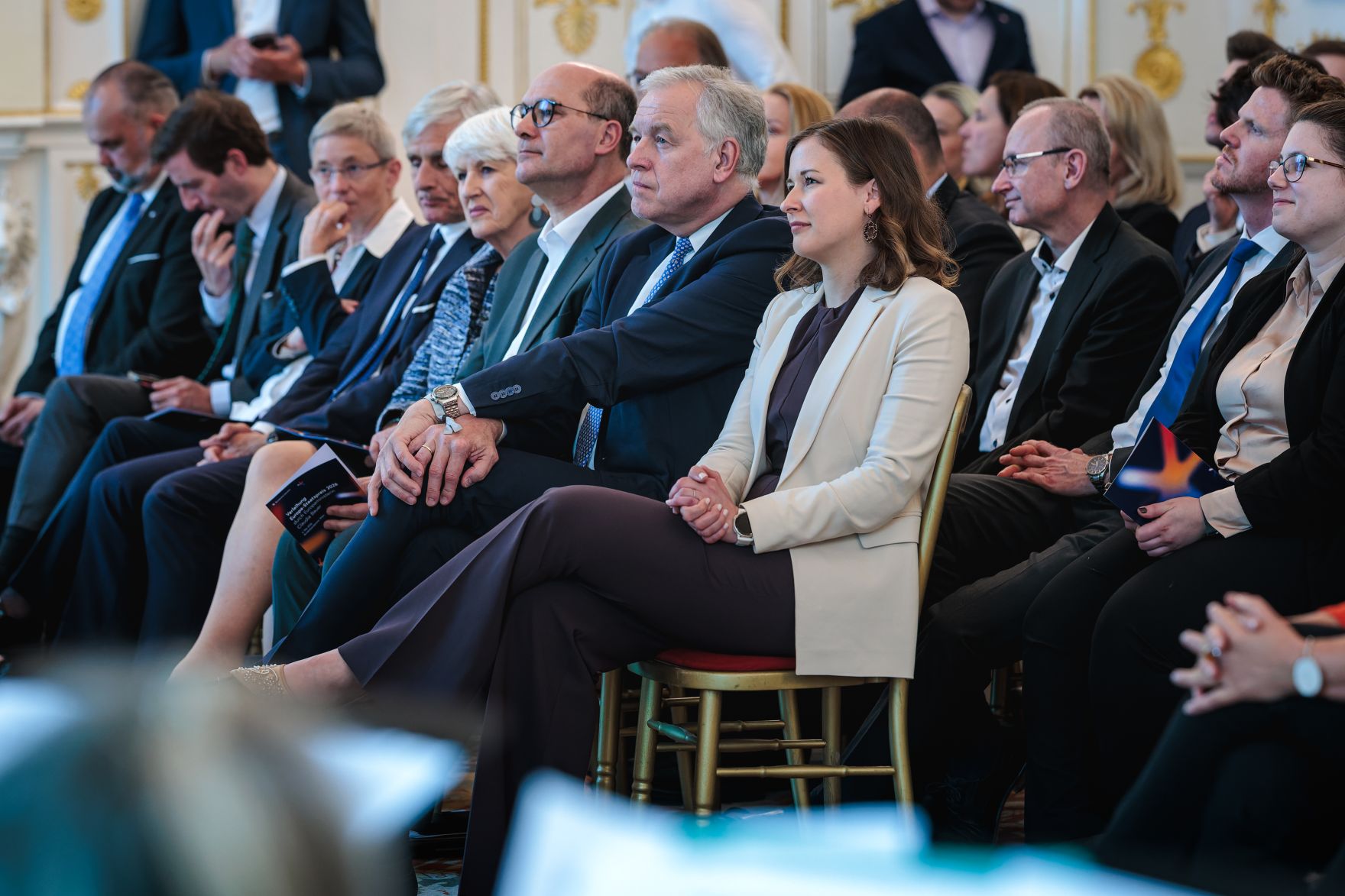 Am 6. Mai 2026 &uuml;berreichte Bundesministerin Claudia Bauer (m.r.) den Europa-Staatspreis 2026 in verschiedenen Kategorien.