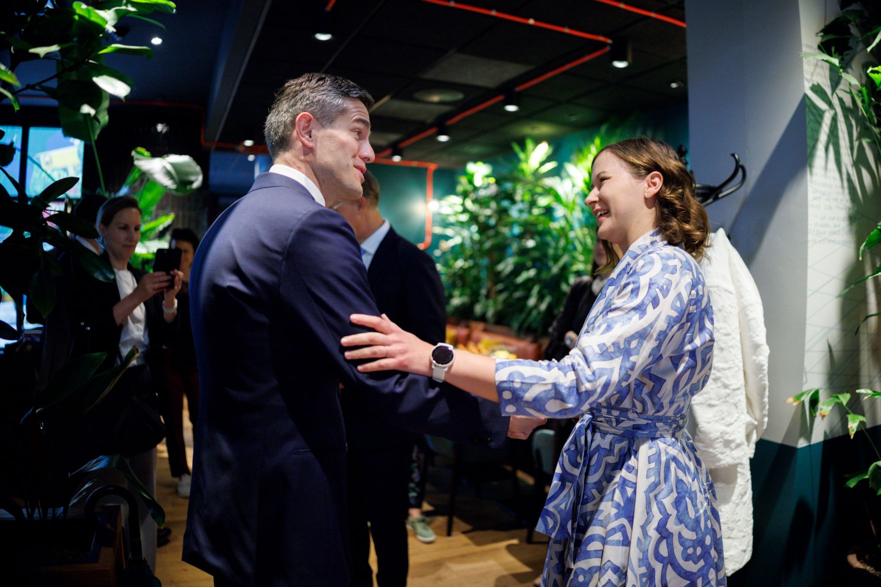 Am 01. Juni 2026 empfing Bundesministerin Claudia Bauer (r.) den niederl&auml;ndischen Au&szlig;enminister, Tom Berendsen (l.) zu einem Arbeitsgespr&auml;ch.