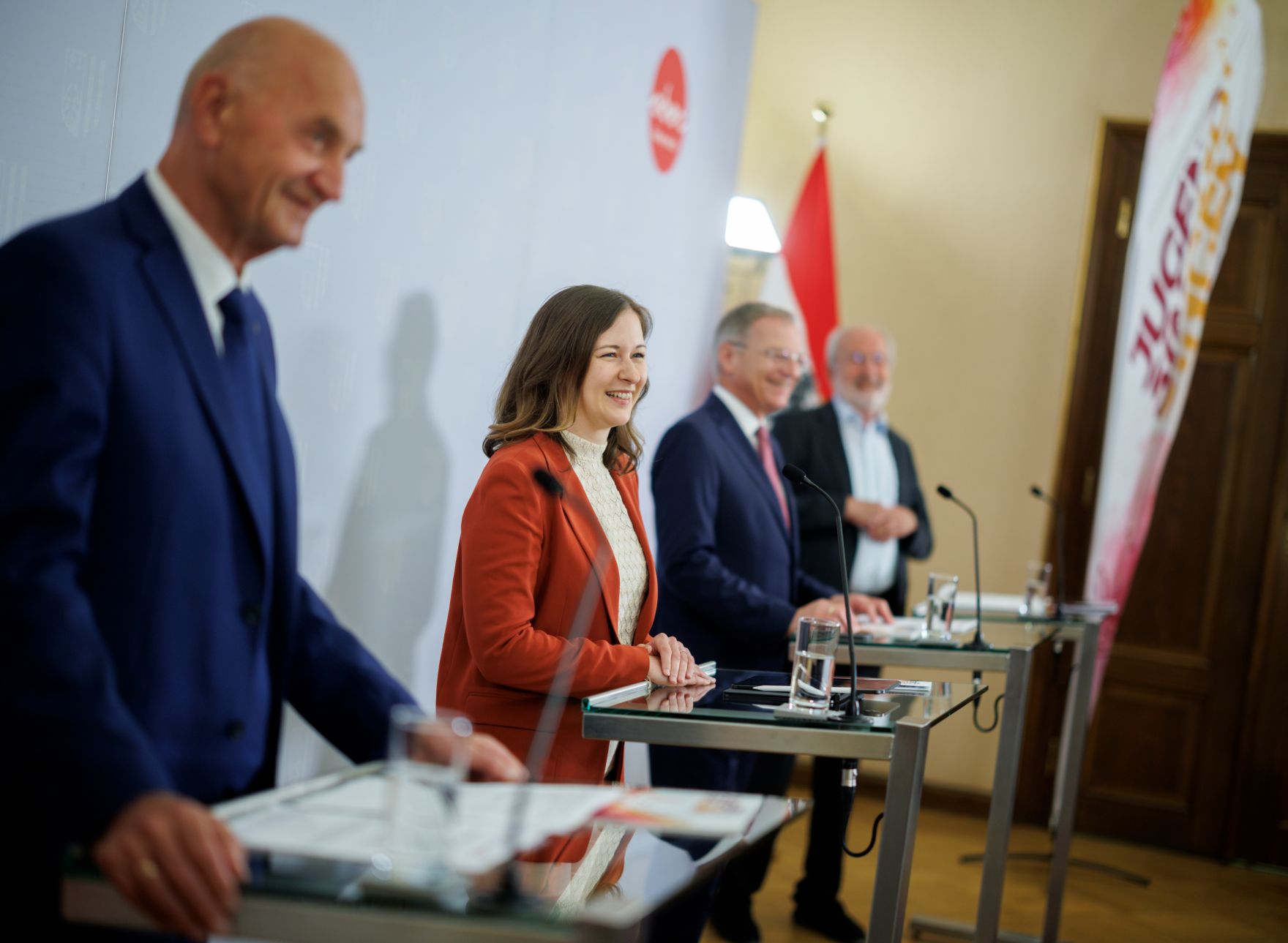 Am 23. Juni 2026 nahm Bundesministerin Claudia Bauer (2.v.l.) im Rahmen ihres Bundesl&auml;ndertages an der Pressekonferenz zum Bundesjugendsingen teil.