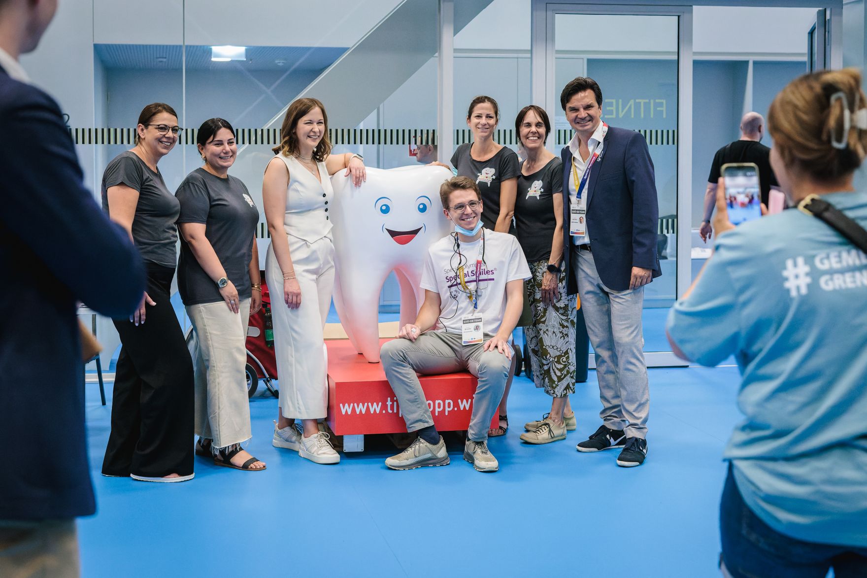 Am 26. Juni 2026 besuchte Bundesministerin Claudia Bauer (3.v.l.) die Special Olympics &Ouml;sterreich in Wien.