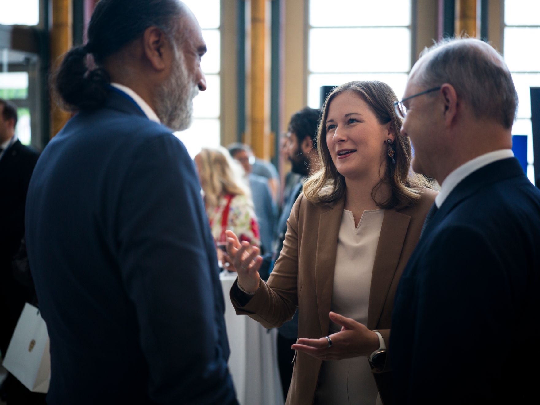 Am 13. Juli 2026 reiste Bundesministerin Claudia Bauer (m.) zu einem mehrt&auml;gigen Arbeitsbesuch nach New York. Im Bild mit Juraj Blan&aacute;r (l.), Minister f&uuml;r ausw&auml;rtige und europ&auml;ische Angelegenheiten der Slowakischen Republik.