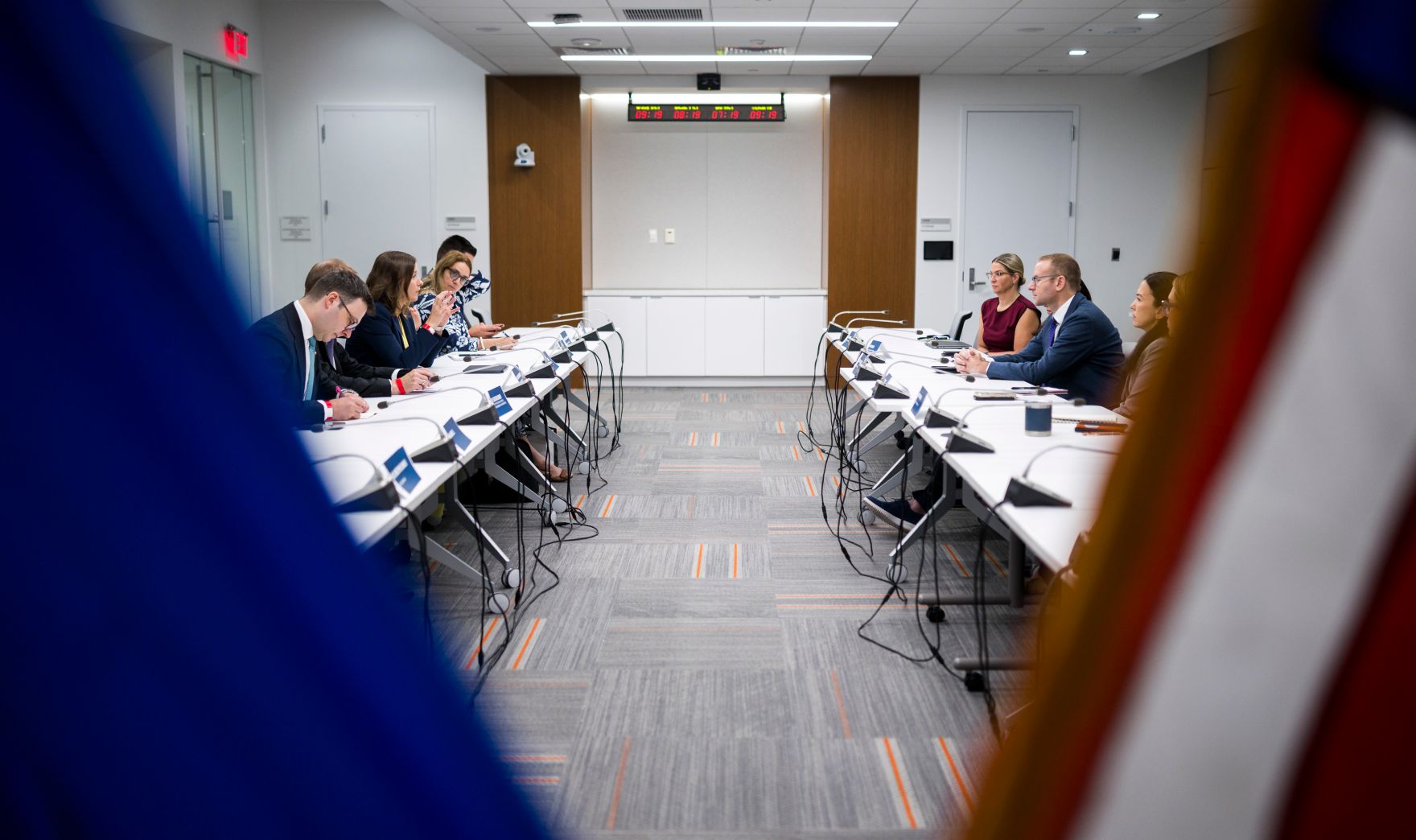 Am 15. Juli 2026 reiste Bundesministerin Claudia Bauer zu einem mehrt&auml;gigen Arbeitsbesuch nach Washington, D.C. Im Bild beim Treffen mit Alex J. Adams, Assistant Secretary for Children and Families.