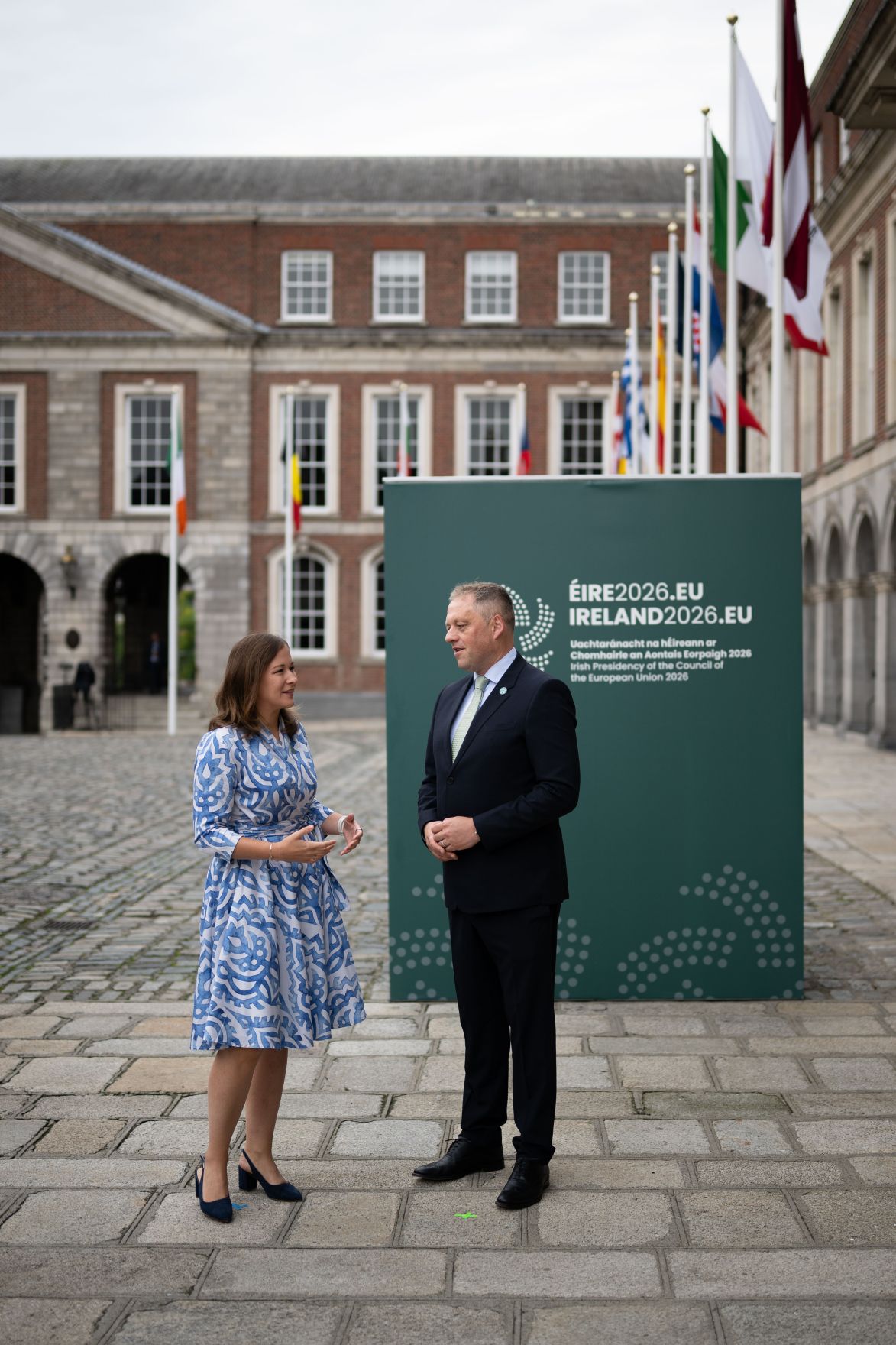 Am 4. September 2026 nahm Bundesministerin Claudia Bauer (l.) an der Informelle Tagung des Rates f&uuml;r Allgemeine Angelegenheiten in Dublin teil. Im Bild mit dem irischen Staatsminister f&uuml;r europ&auml;ische Angelegenheiten und Verteidigung Thomas Byrne (r.).