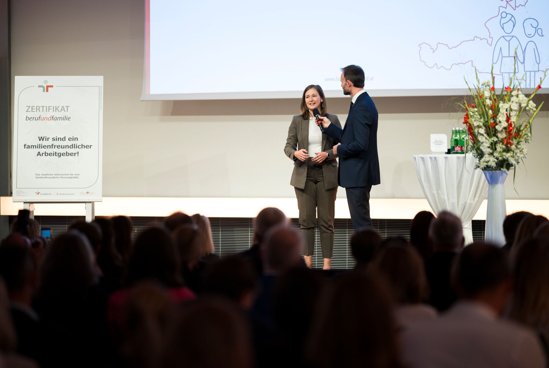 Am 15. September 2026 fand die Zertifikatsverleihung familienfreundliche Arbeitgeber 2025/26 mit Bundesministerin Claudia Bauer statt.
