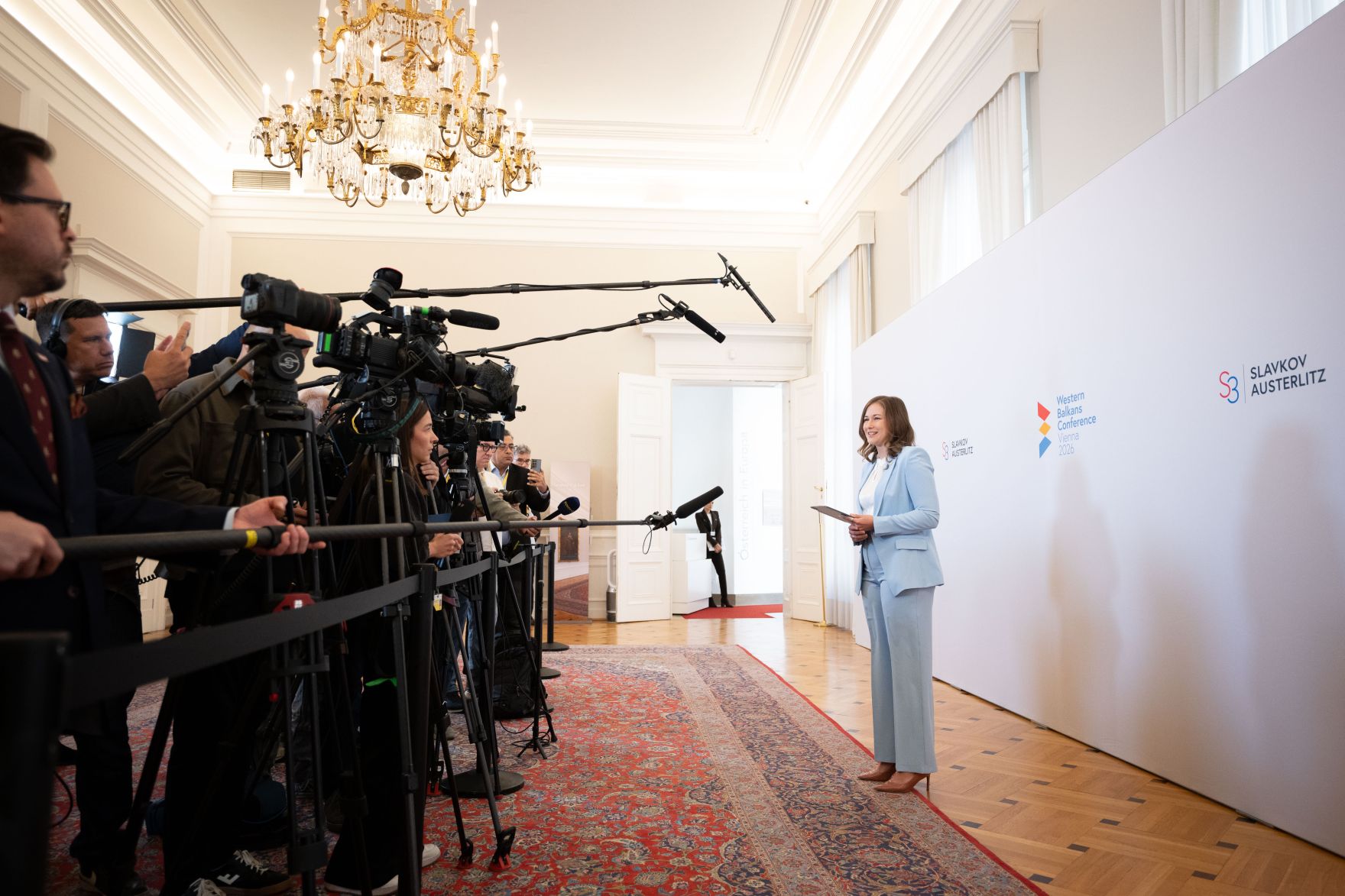 Am 29. September 2026 lud Bundesministerin Claudia Bauer (im Bild) zur Westbalkan-Konferenz 2026 ins Bundeskanzleramt.