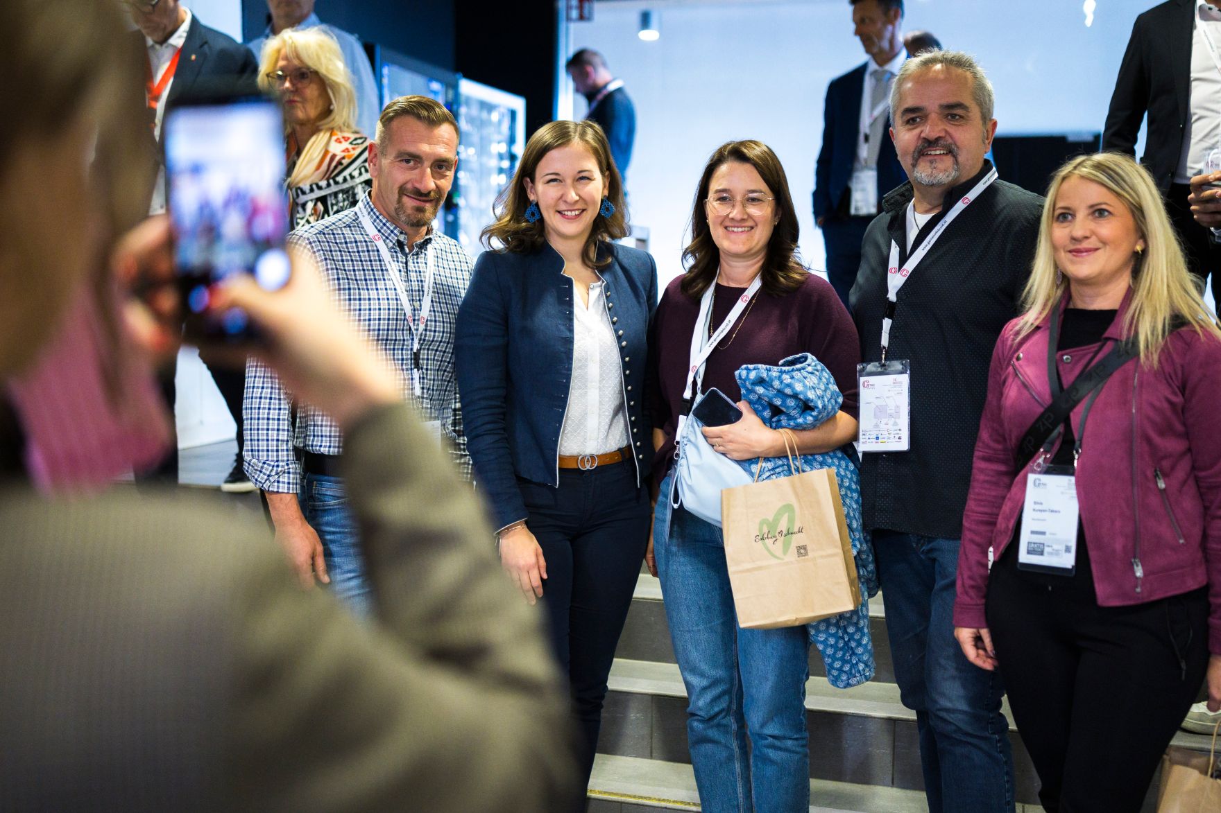 Am 1. Oktober 2026 nahm Bundesministerin Claudia Bauer (m.l.) am 72. &Ouml;sterreichischen Gemeindetag in Salzburg teil.
