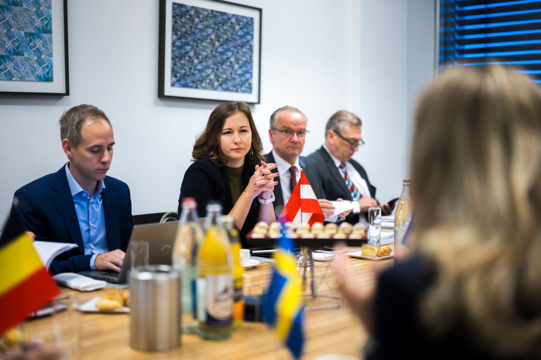 Am 13. Oktober 2026 reiste Bundesministerin Claudia Bauer (im Bild) zu einem Arbeitsbesuch nach Luxemburg und nahm am Rat f&uuml;r &bdquo;Allgemeine Angelegenheiten&ldquo; der Europ&auml;ischen Union teil.