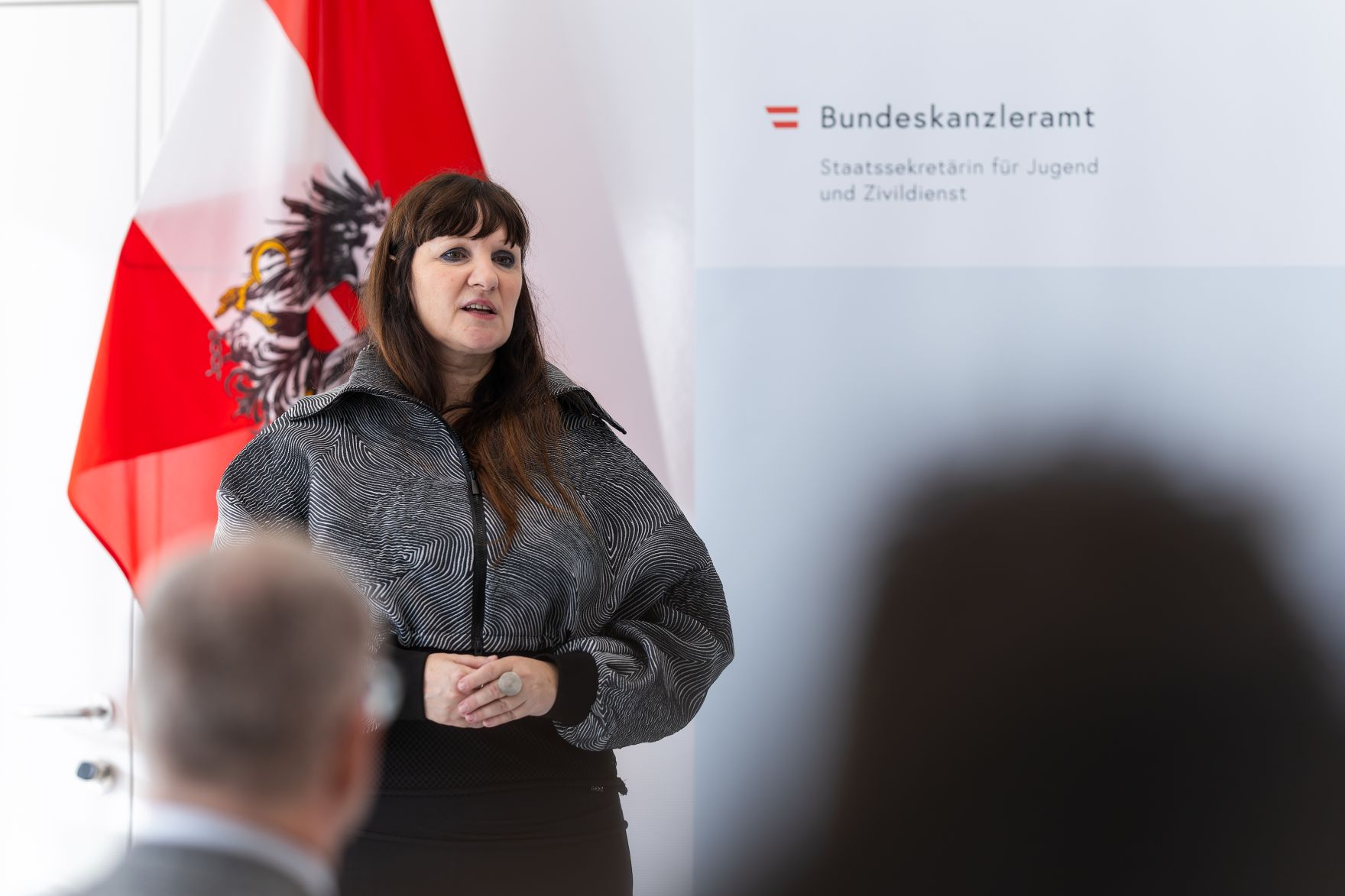 Am 4. Februar 2025 wurden Urkunden f&uuml;r die &bdquo;Gesundheitskompetente offene Jugendarbeit&ldquo; &uuml;ber die Sektion VI des Bundeskanzleramtes verliehen.