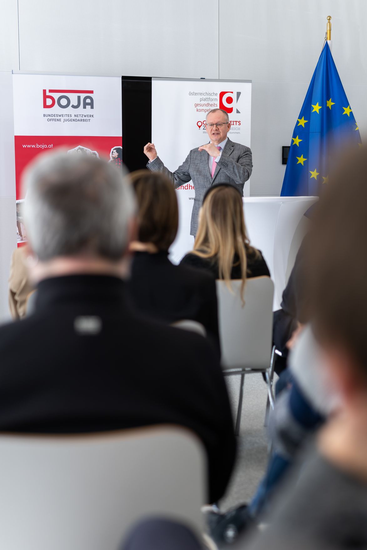 Am 4. Februar 2025 wurden Urkunden f&uuml;r die &bdquo;Gesundheitskompetente offene Jugendarbeit&ldquo; &uuml;ber die Sektion VI des Bundeskanzleramtes verliehen.