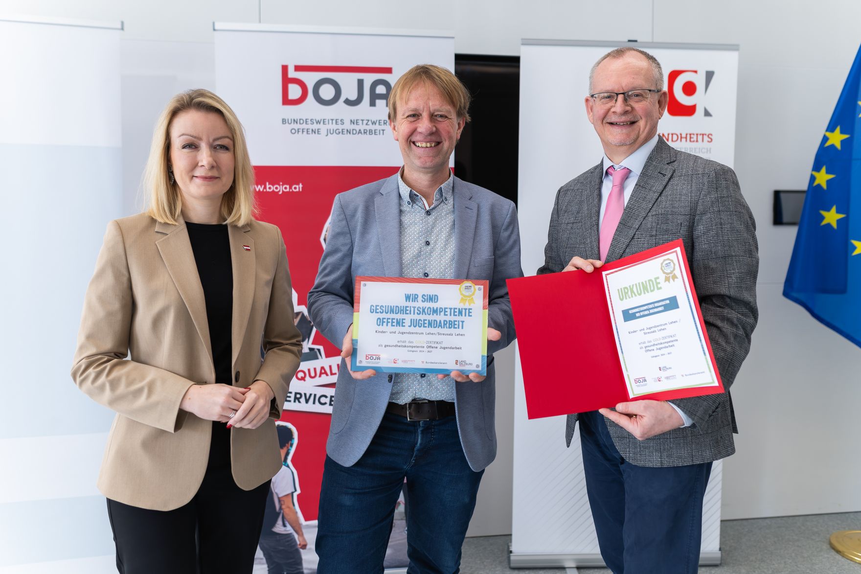 Am 4. Februar 2025 wurden Urkunden f&uuml;r die &bdquo;Gesundheitskompetente offene Jugendarbeit&ldquo; &uuml;ber die Sektion VI des Bundeskanzleramtes verliehen.
