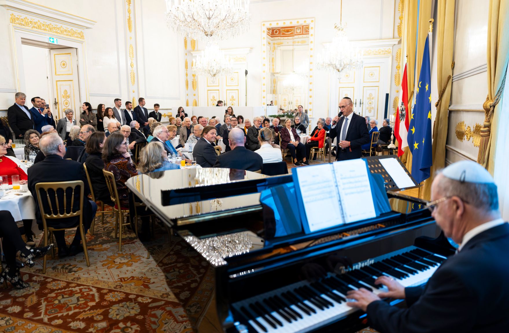 Am 10. Dezember 2025 fand ein Abendempfang anl&auml;sslich der Feierlichkeiten zum Chanukka Fest im Bundeskanzleramt statt.