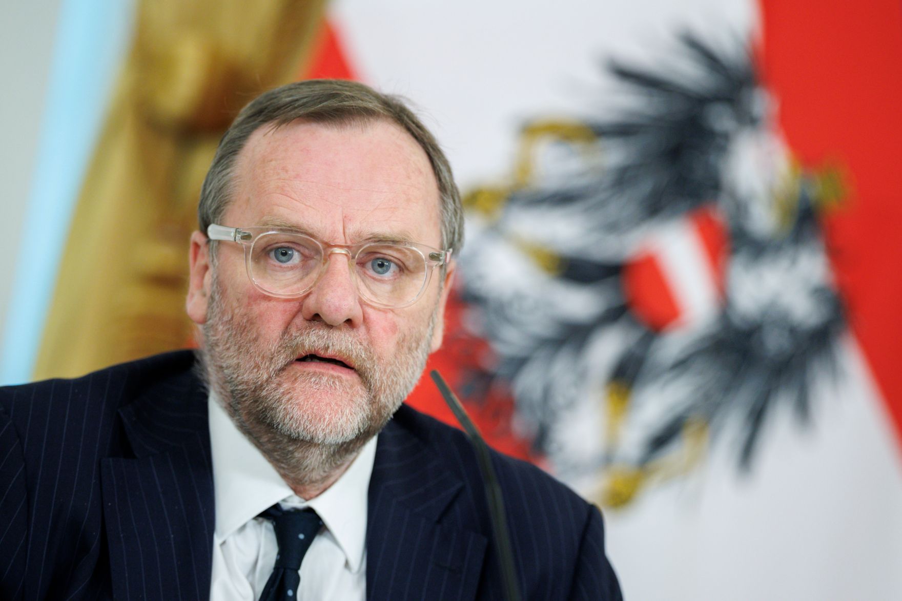Am 11. M&auml;rz 2026 nahmen Bundesminister Markus Marterbauer, Bundesminister Wolfgang Hattmannsdorfer und Staatssekret&auml;r Josef Schellhorn (im Bild) am Pressefoyer nach dem Ministerrat teil.